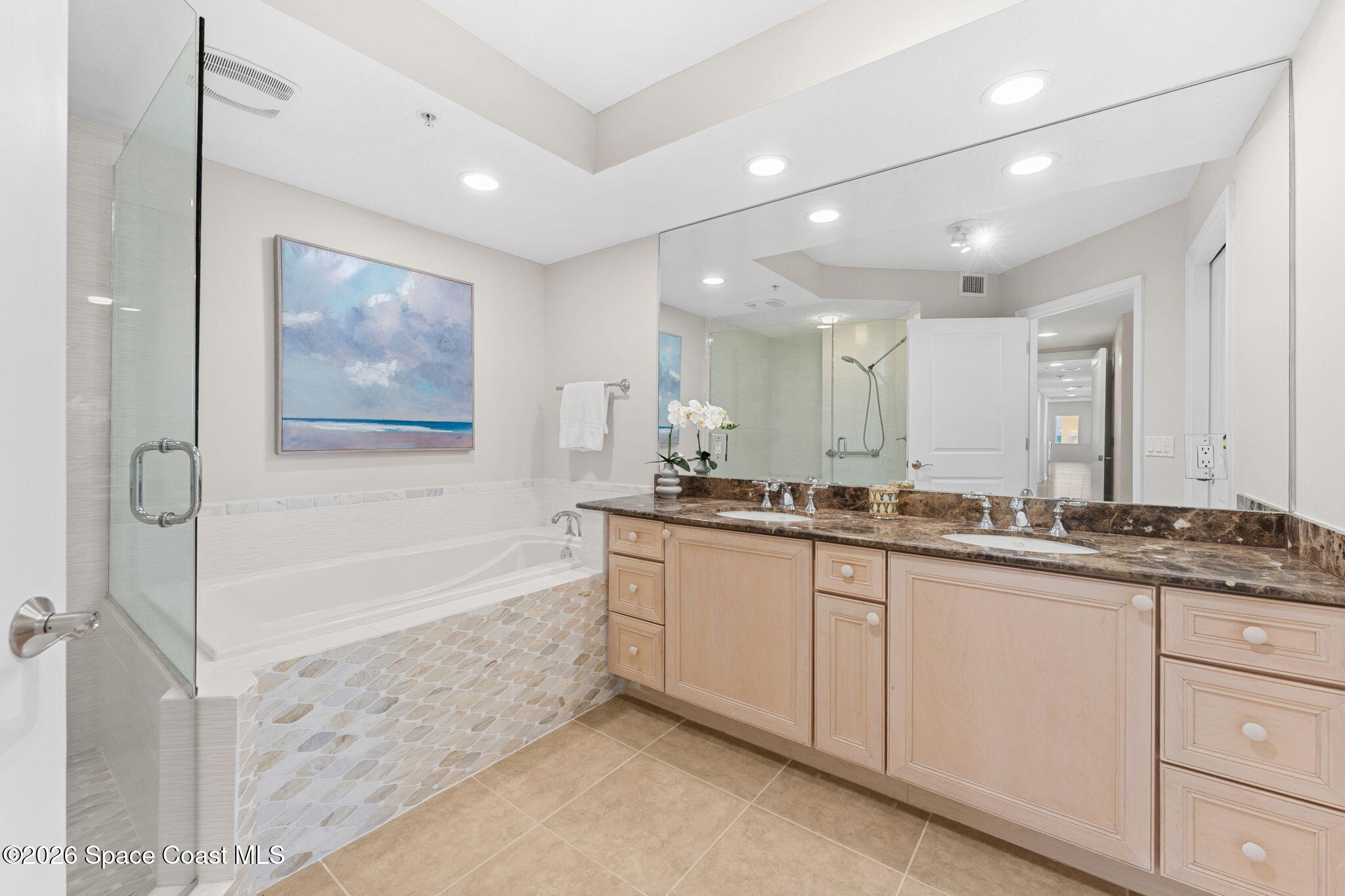 410 Hayes Avenue 402