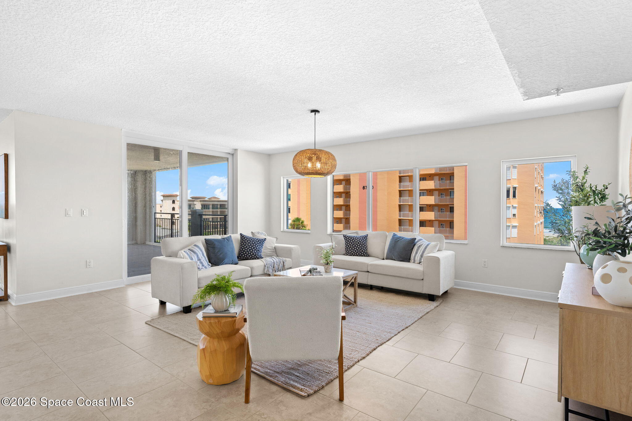 410 Hayes Avenue 402