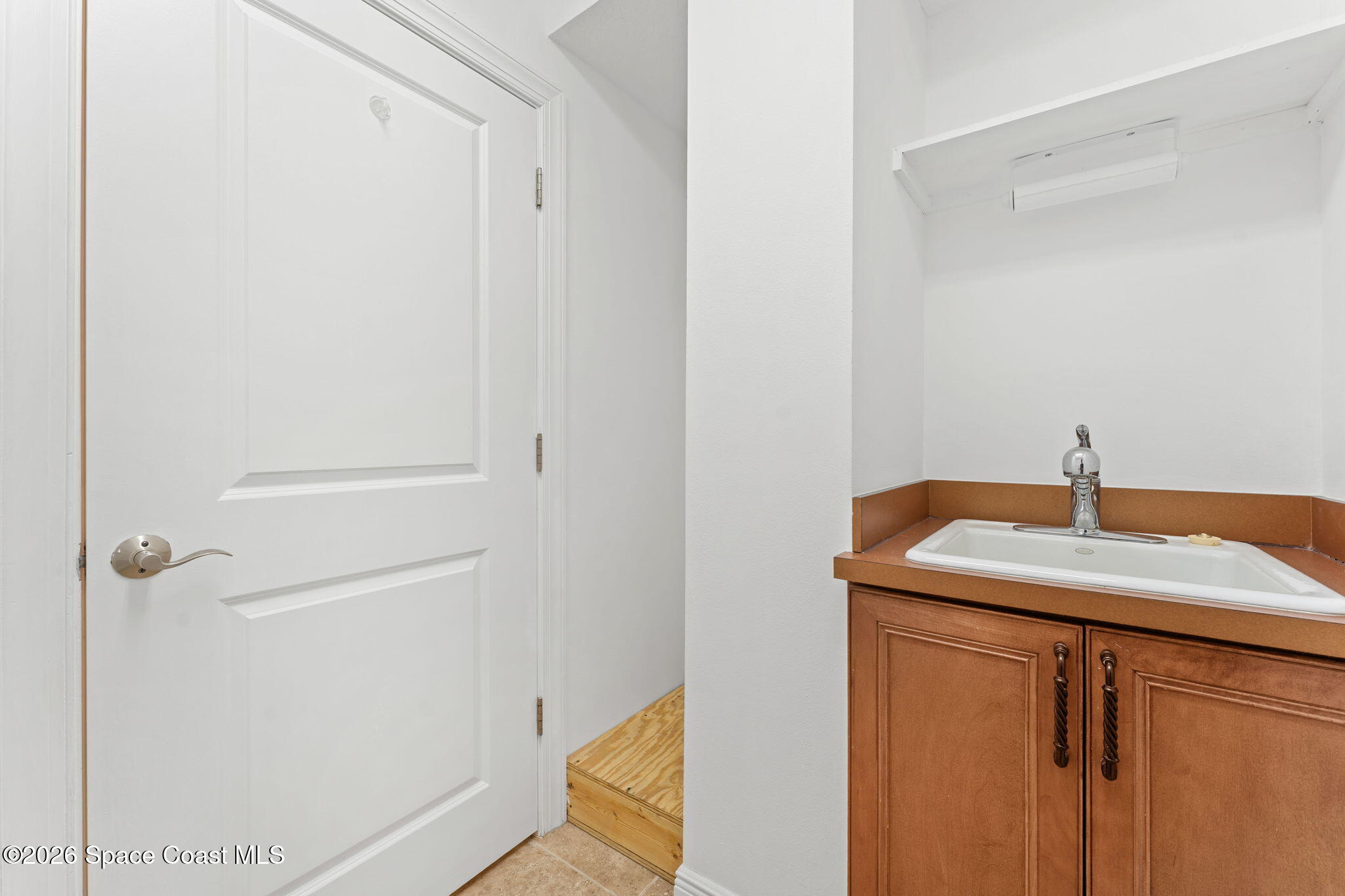 410 Hayes Avenue 402