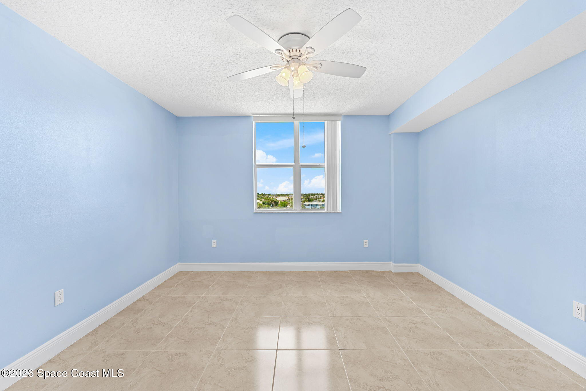 410 Hayes Avenue 402