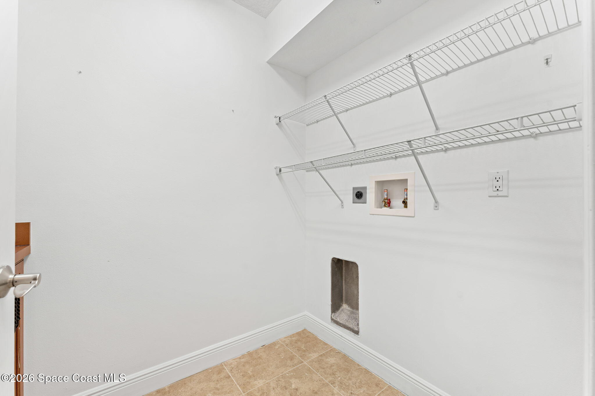 410 Hayes Avenue 402