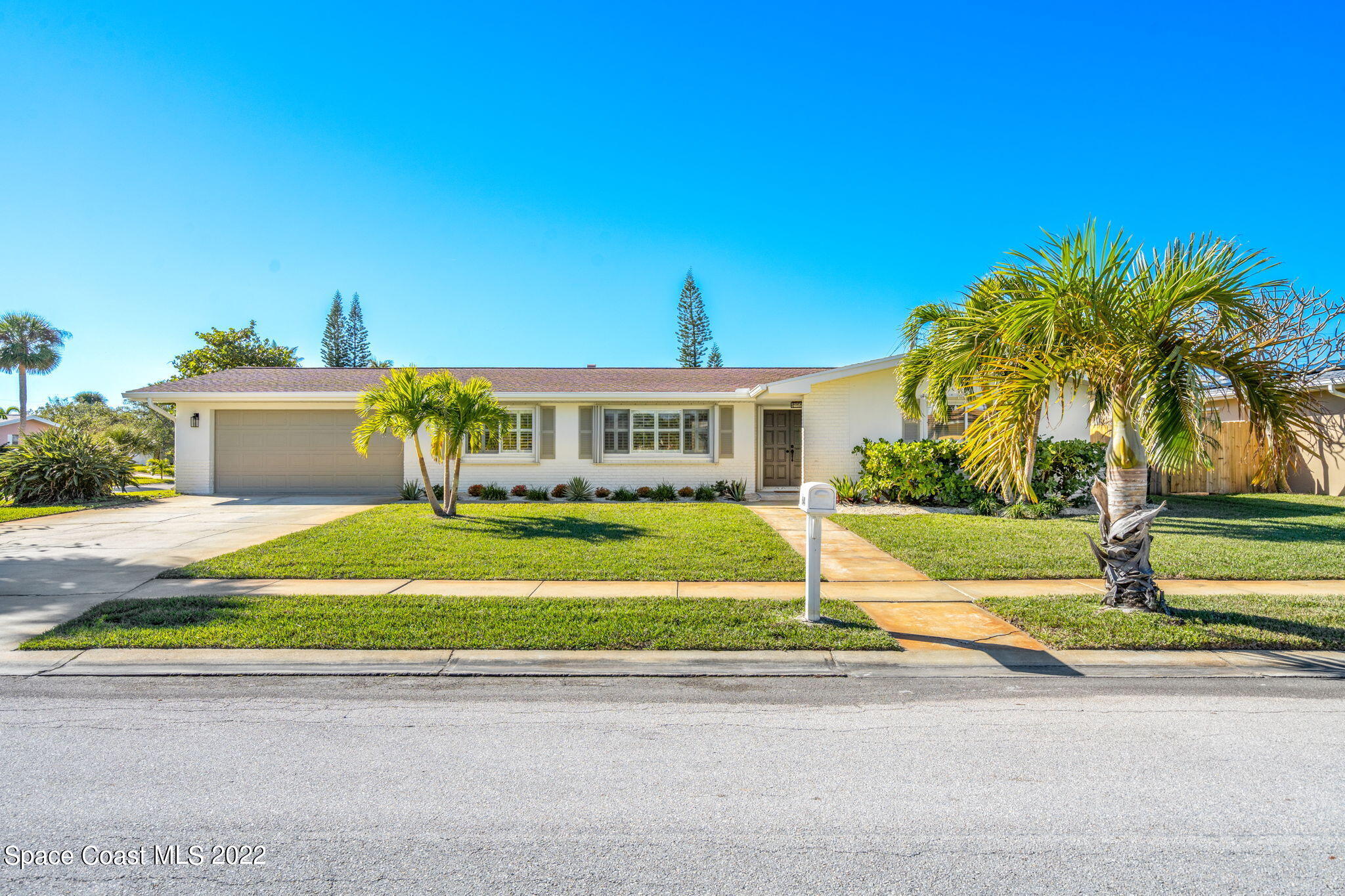 644 N Robert Way