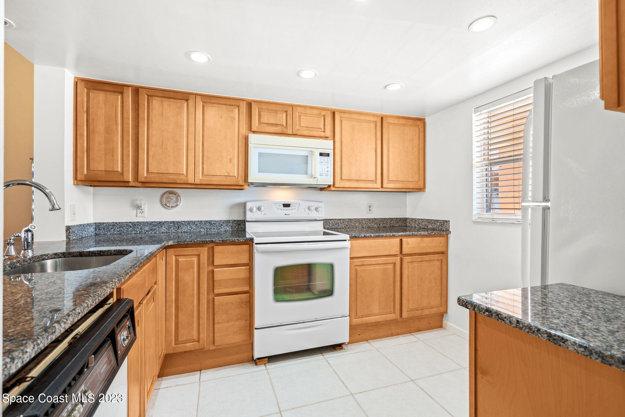 10 Sunflower Street, 17