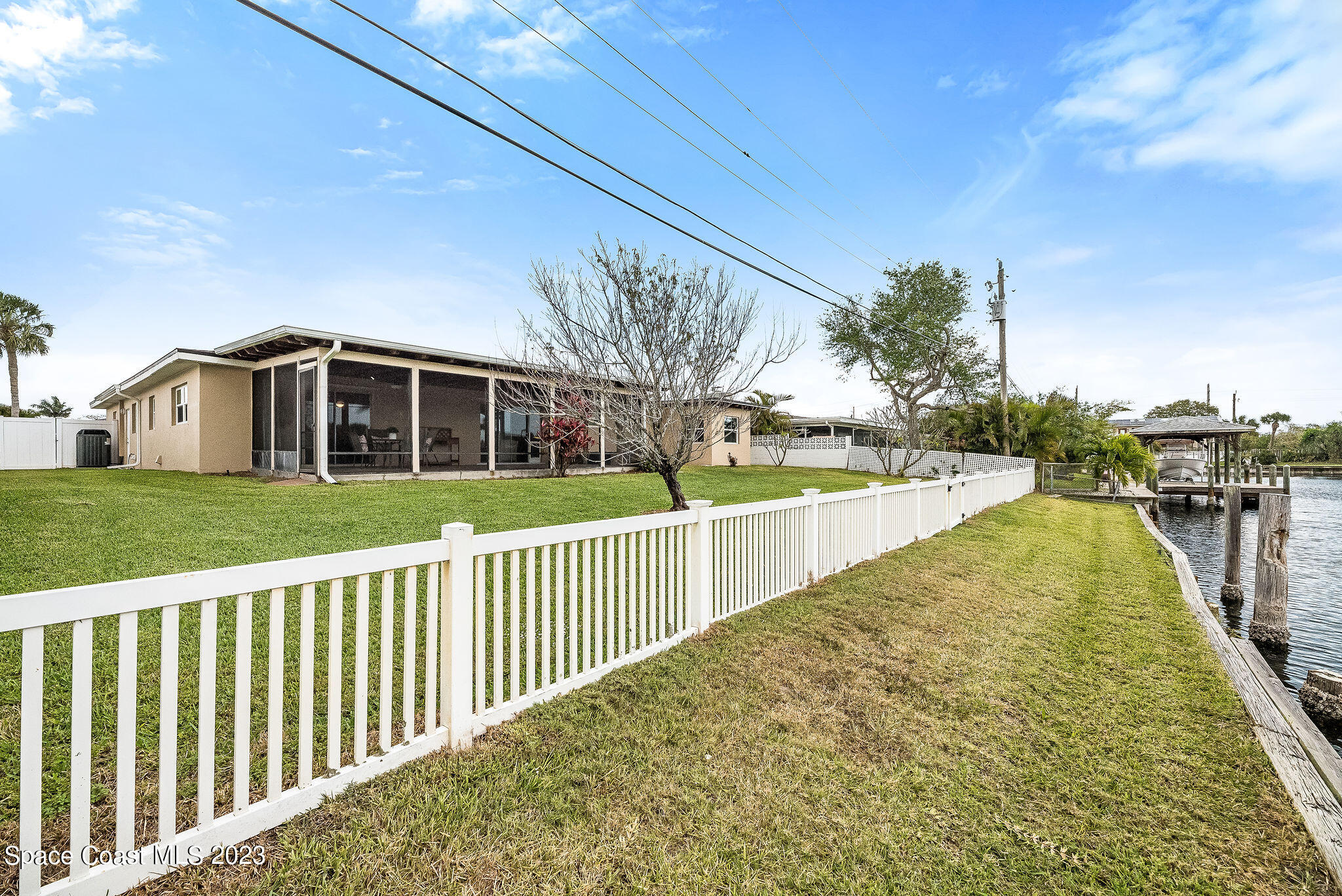 635 Kenwood Court