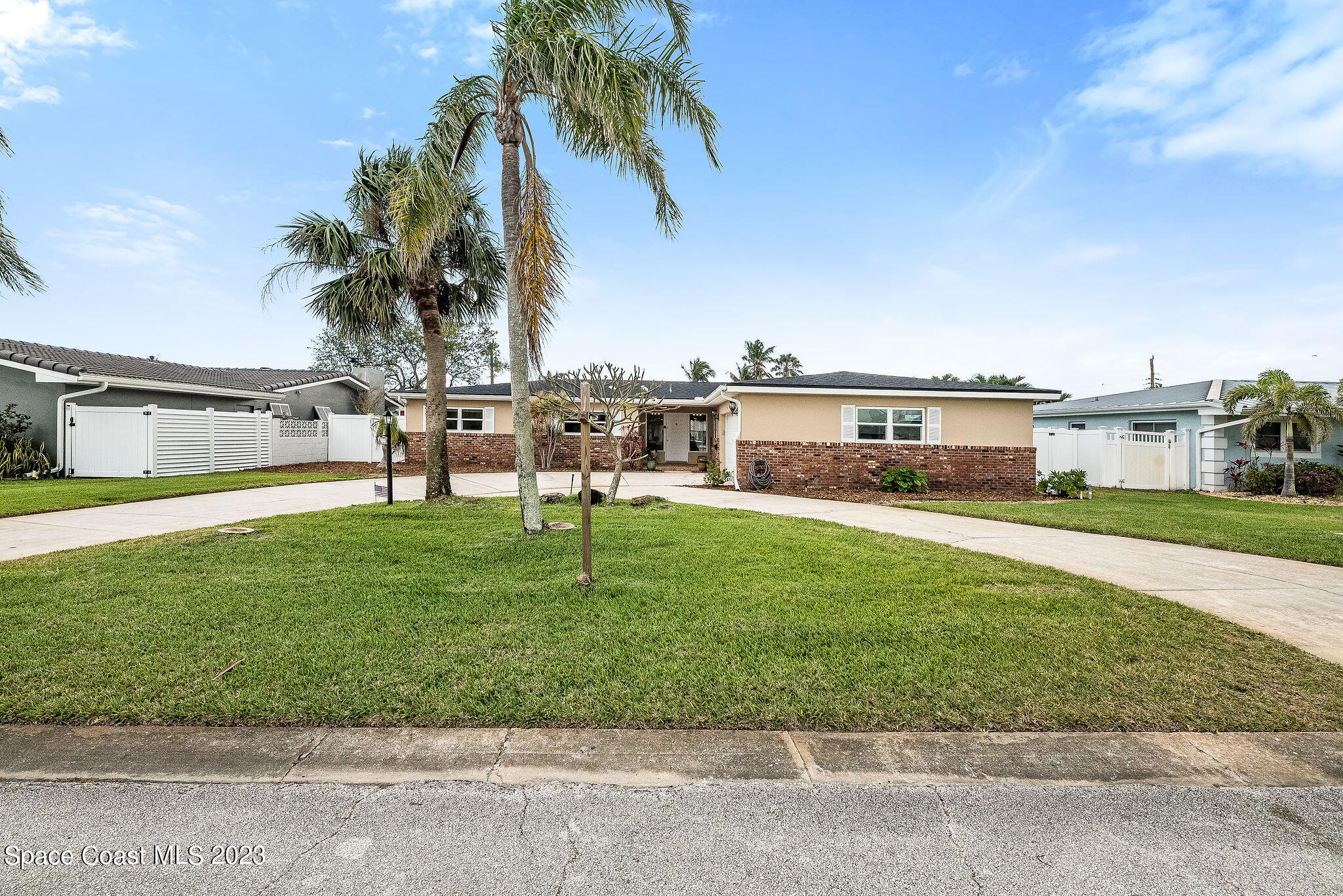 635 Kenwood Court