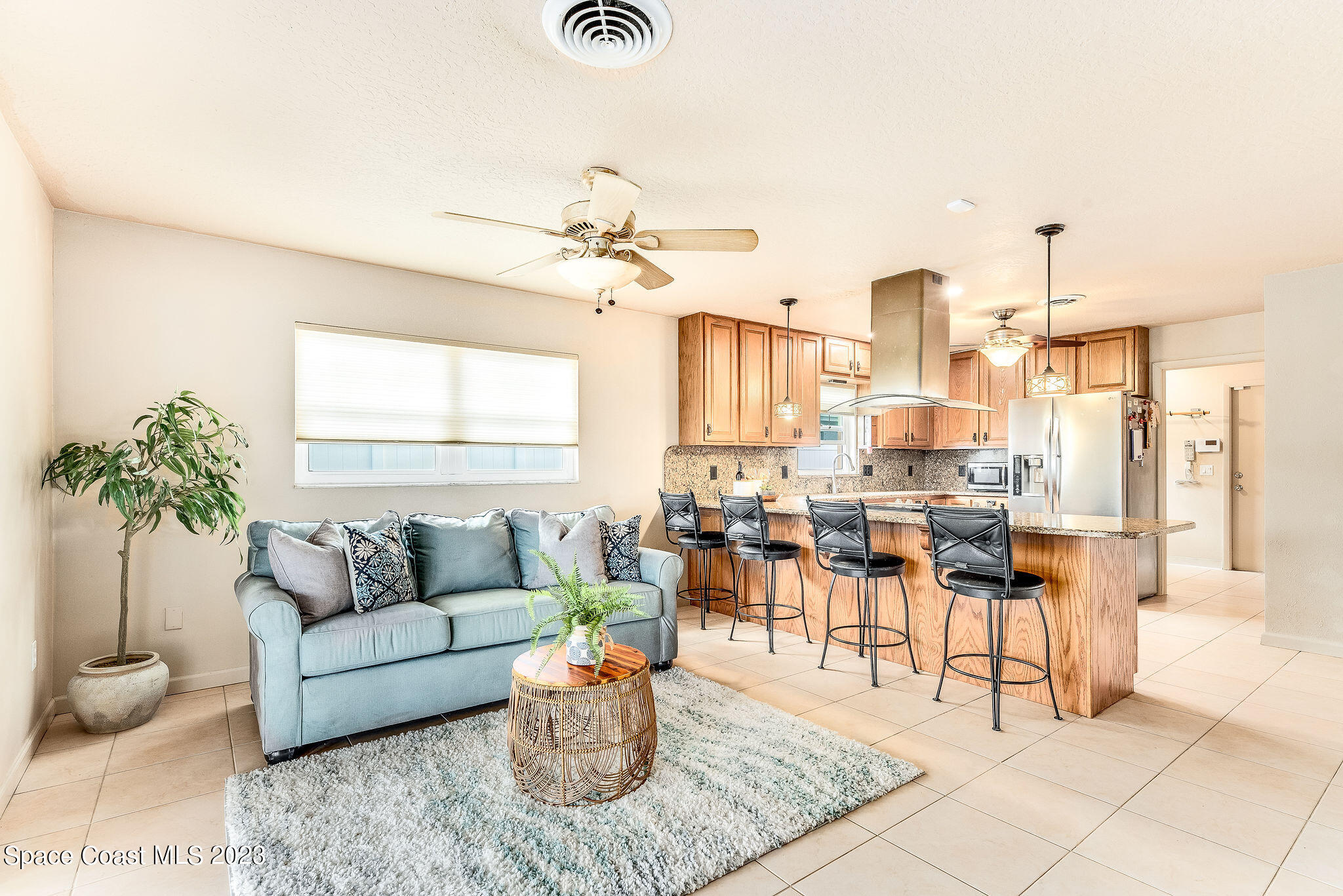 635 Kenwood Court