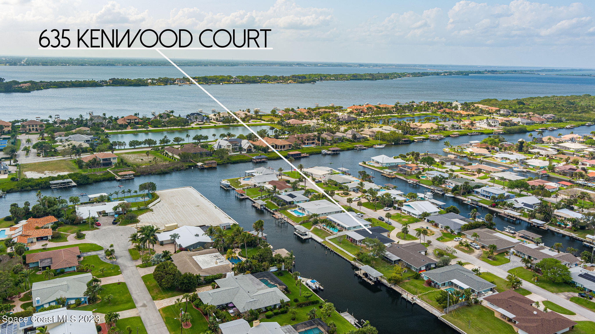 635 Kenwood Court