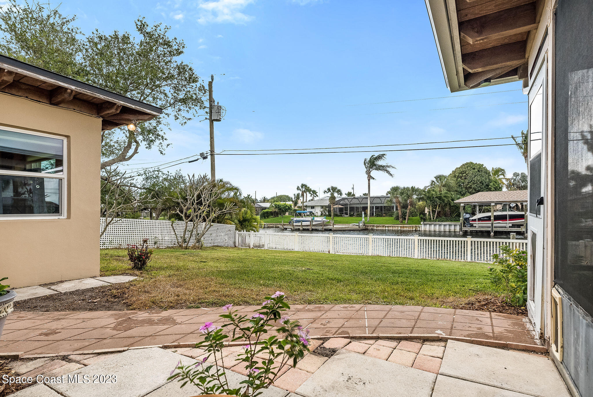 635 Kenwood Court