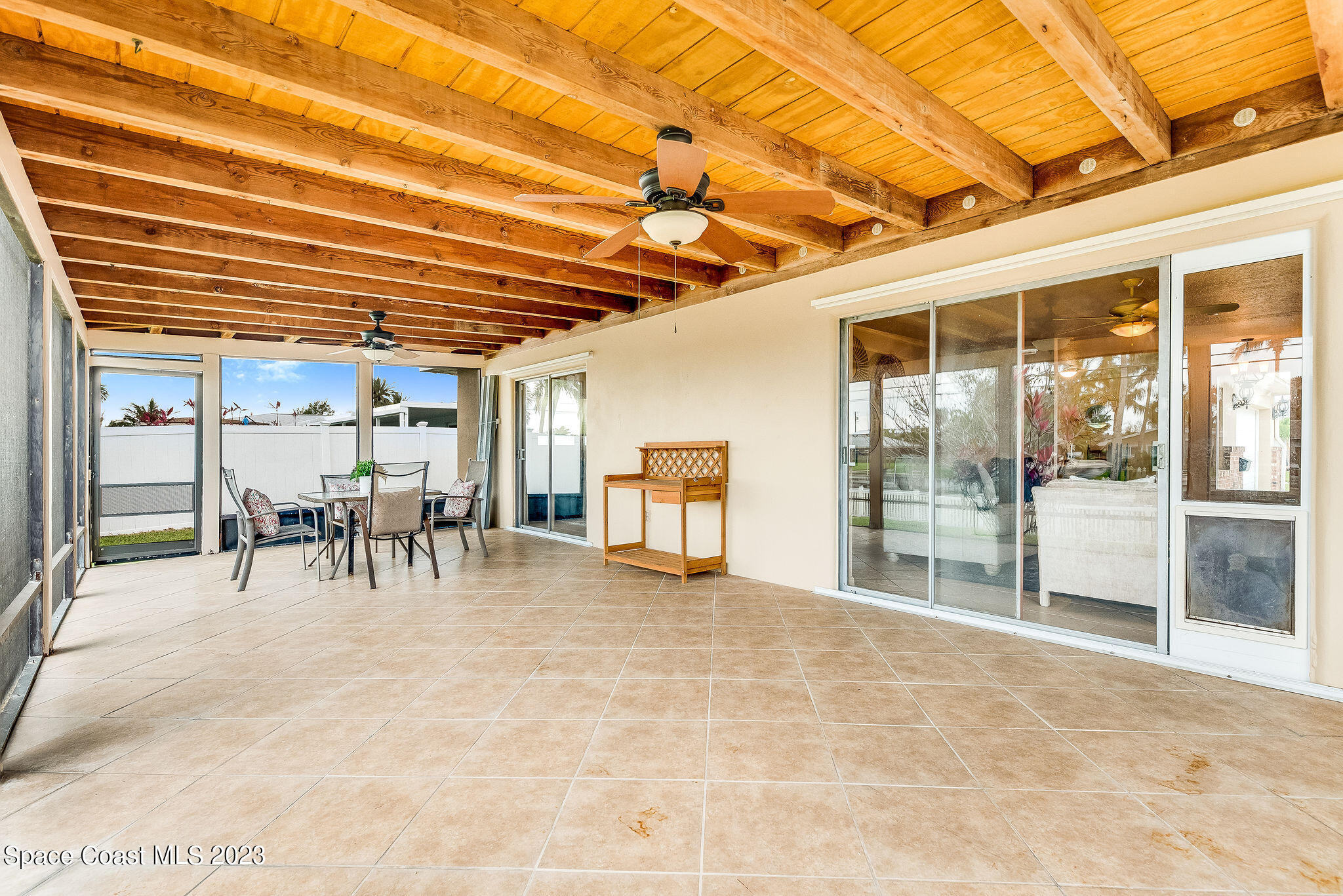 635 Kenwood Court