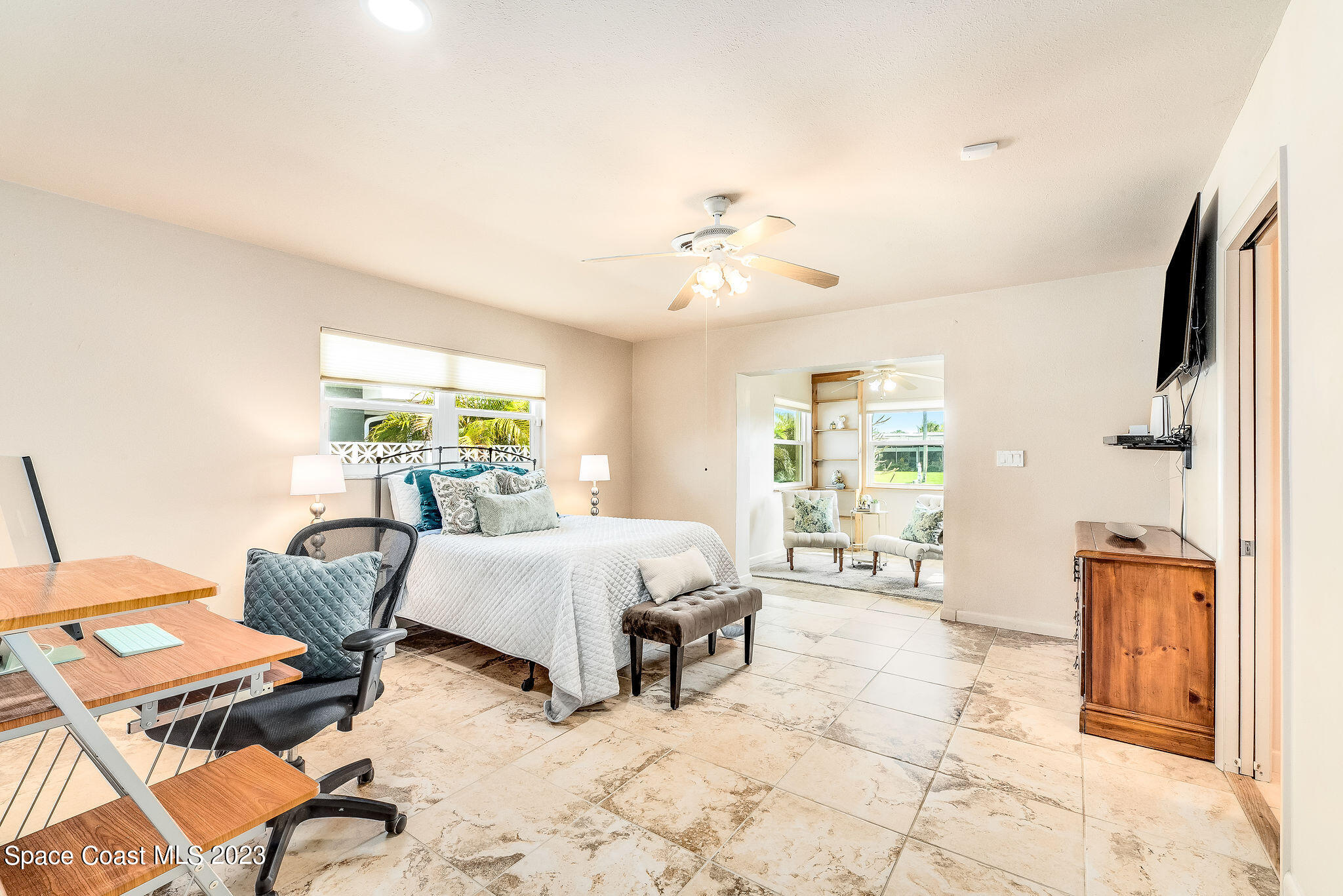 635 Kenwood Court