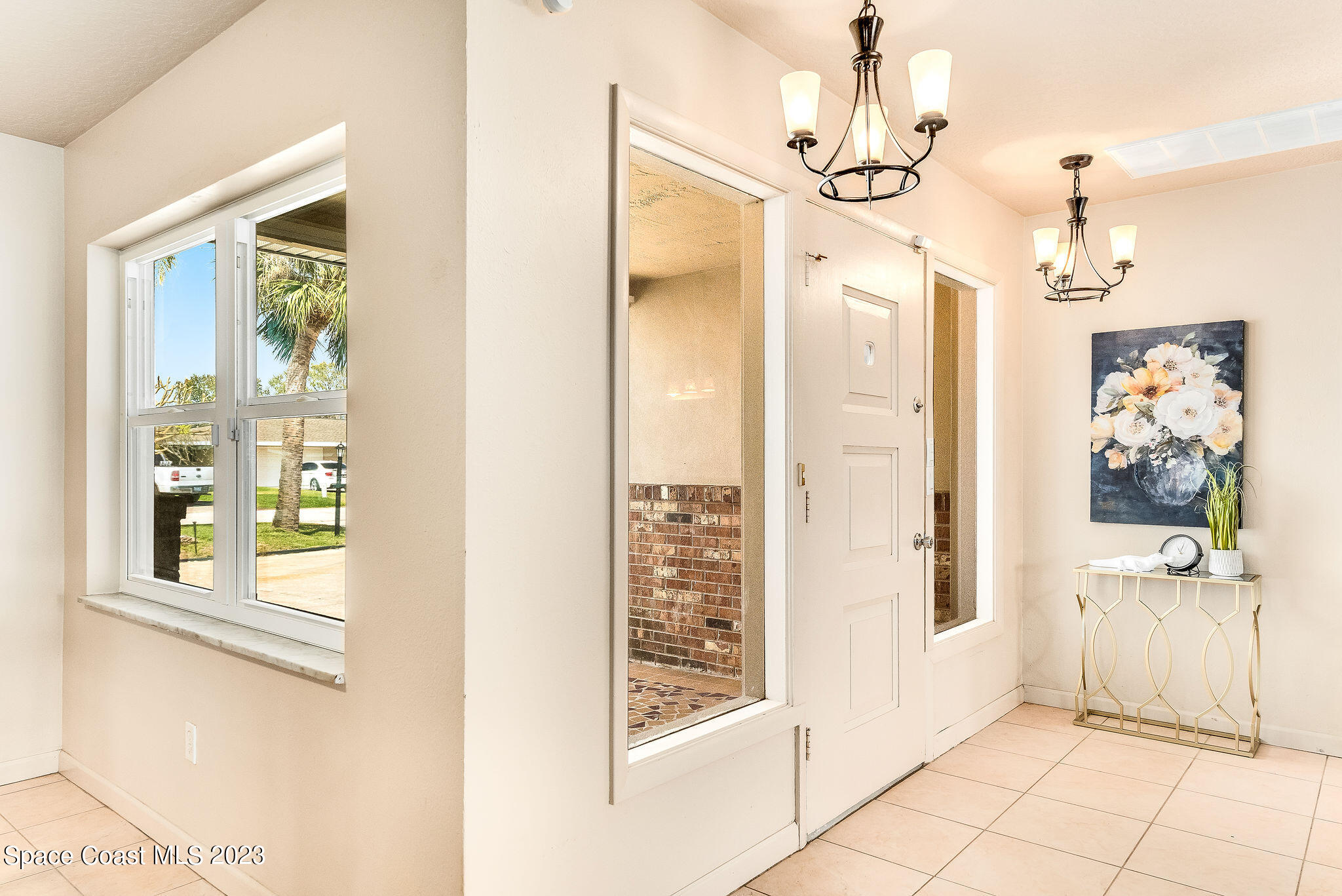 635 Kenwood Court