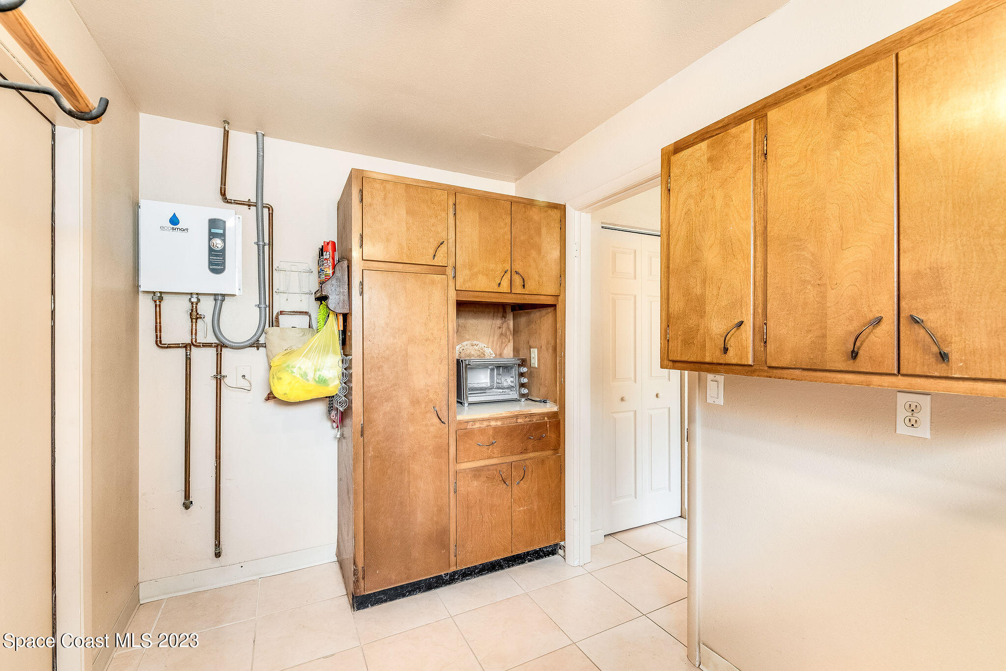 635 Kenwood Court