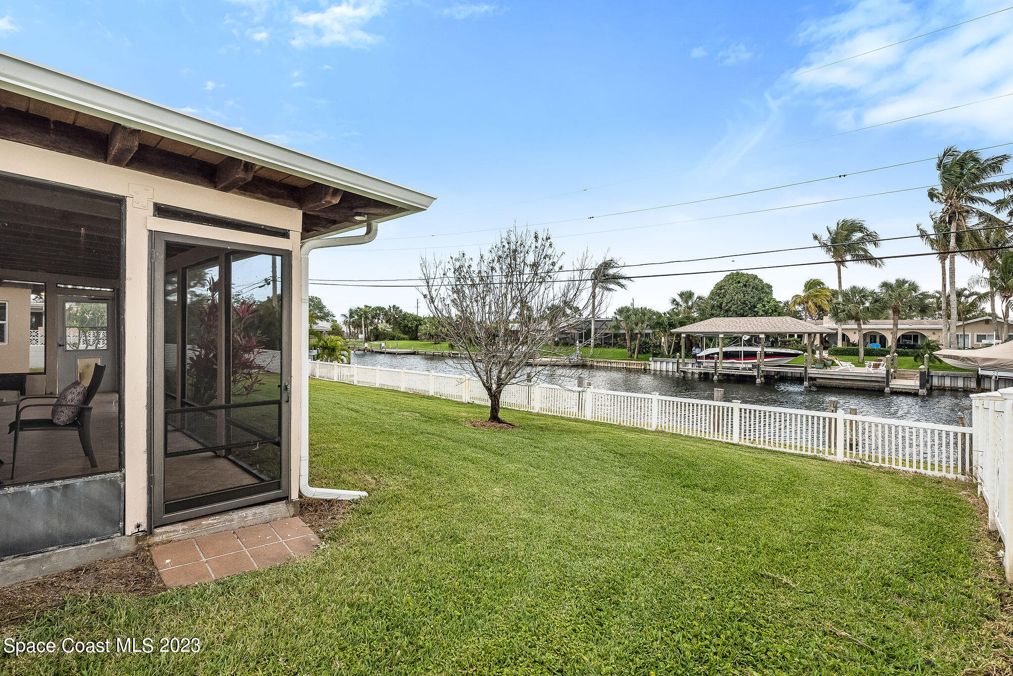 635 Kenwood Court