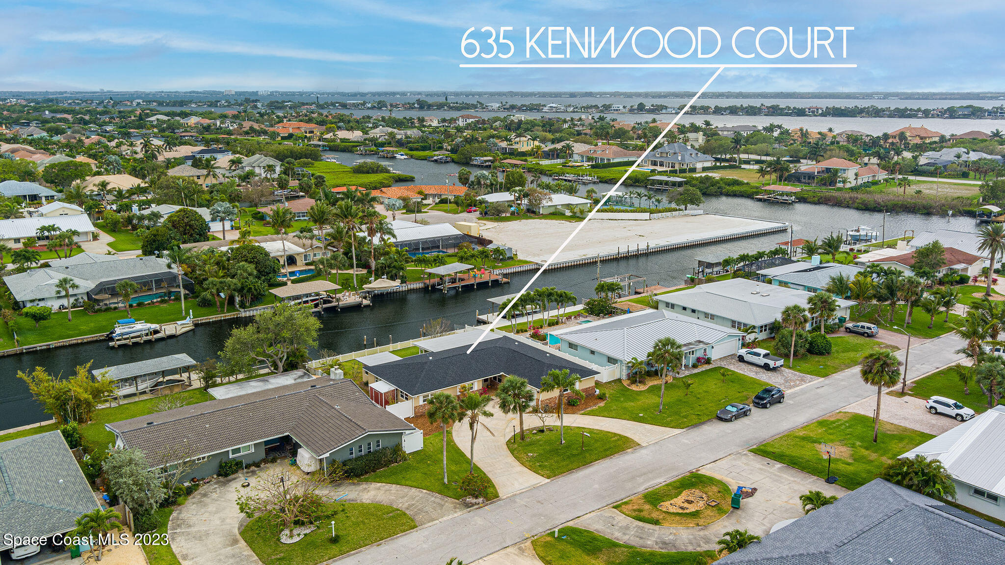 635 Kenwood Court