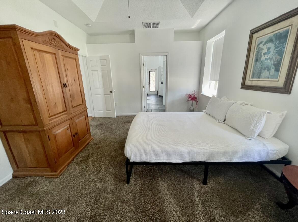 48 Harbor Circle
