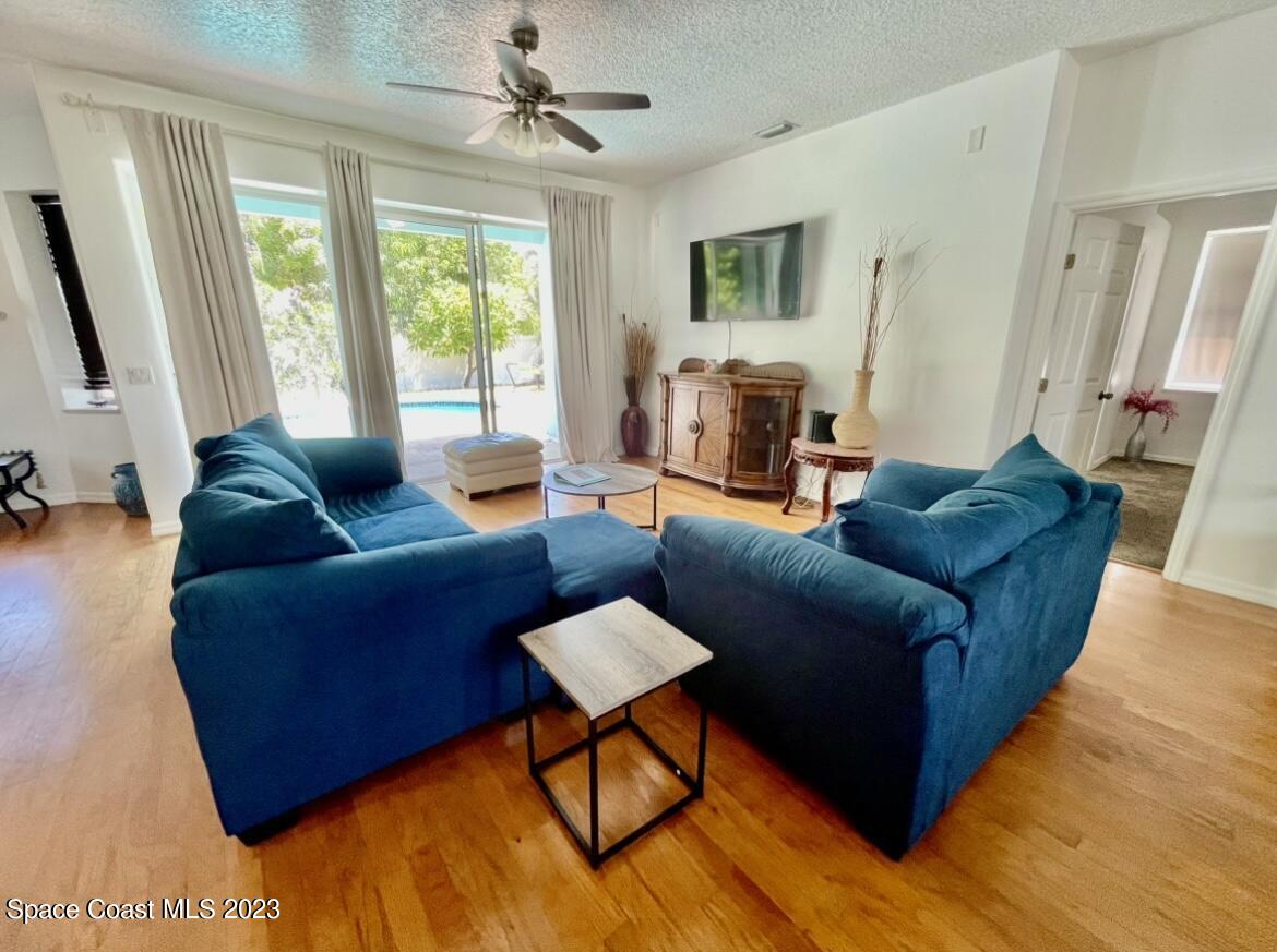 48 Harbor Circle