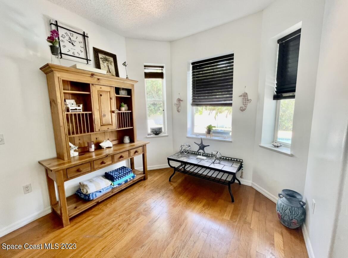 48 Harbor Circle