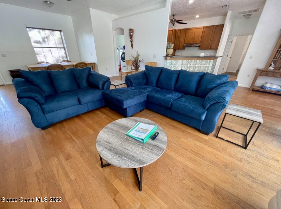 48 Harbor Circle