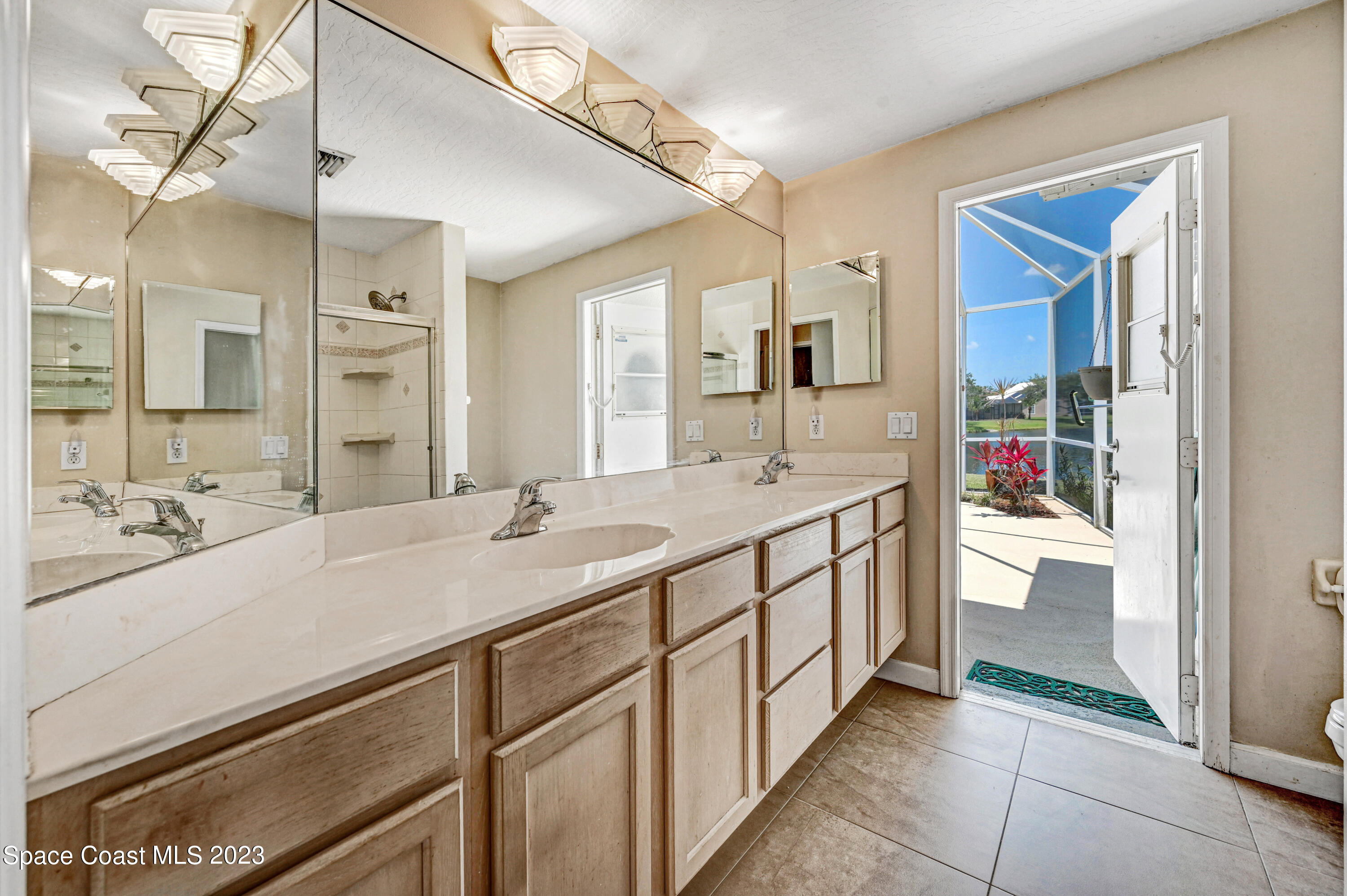 408 Vizcaya Court
