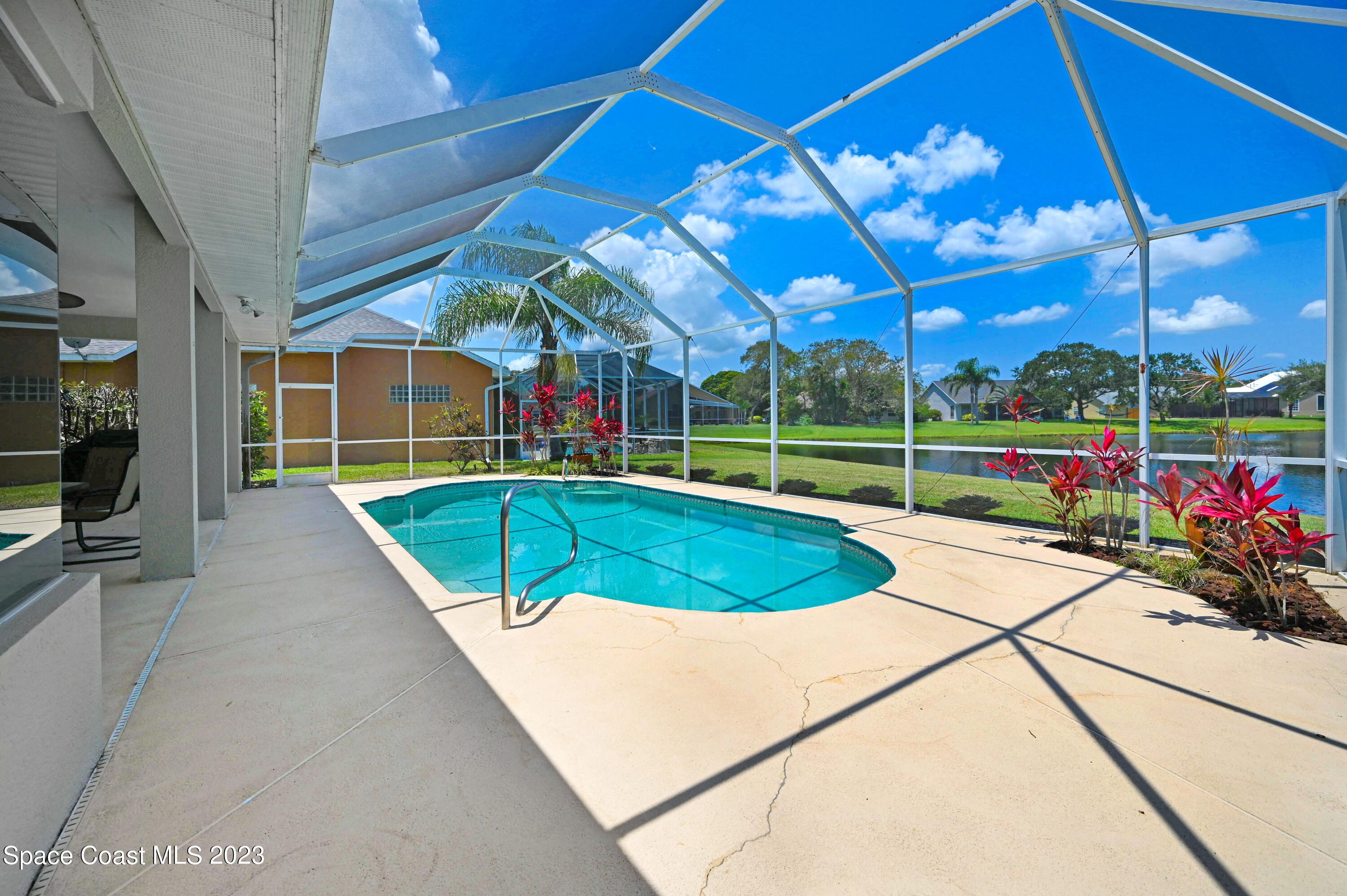 408 Vizcaya Court
