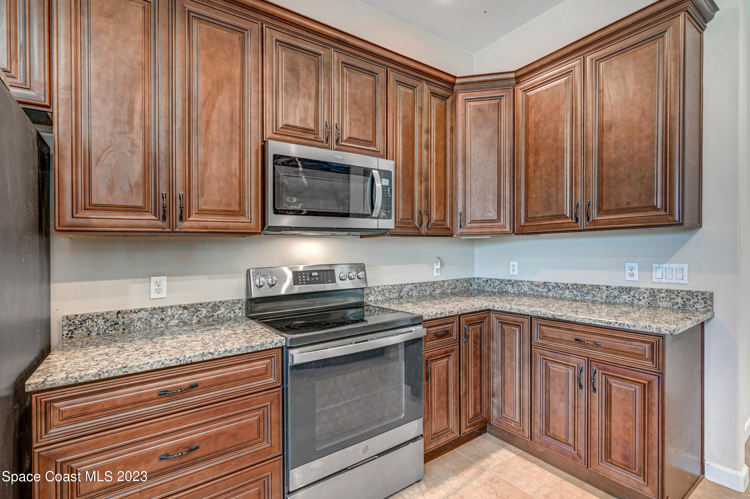 408 Vizcaya Court