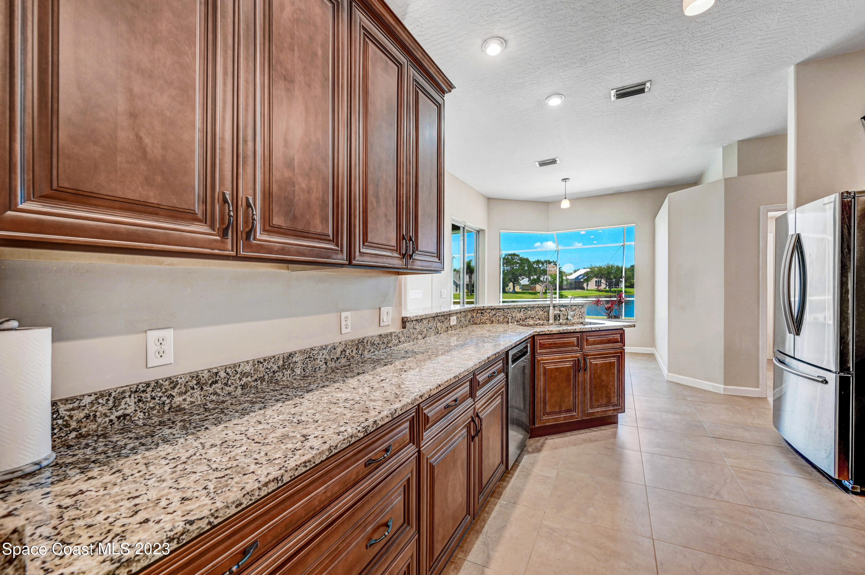 408 Vizcaya Court
