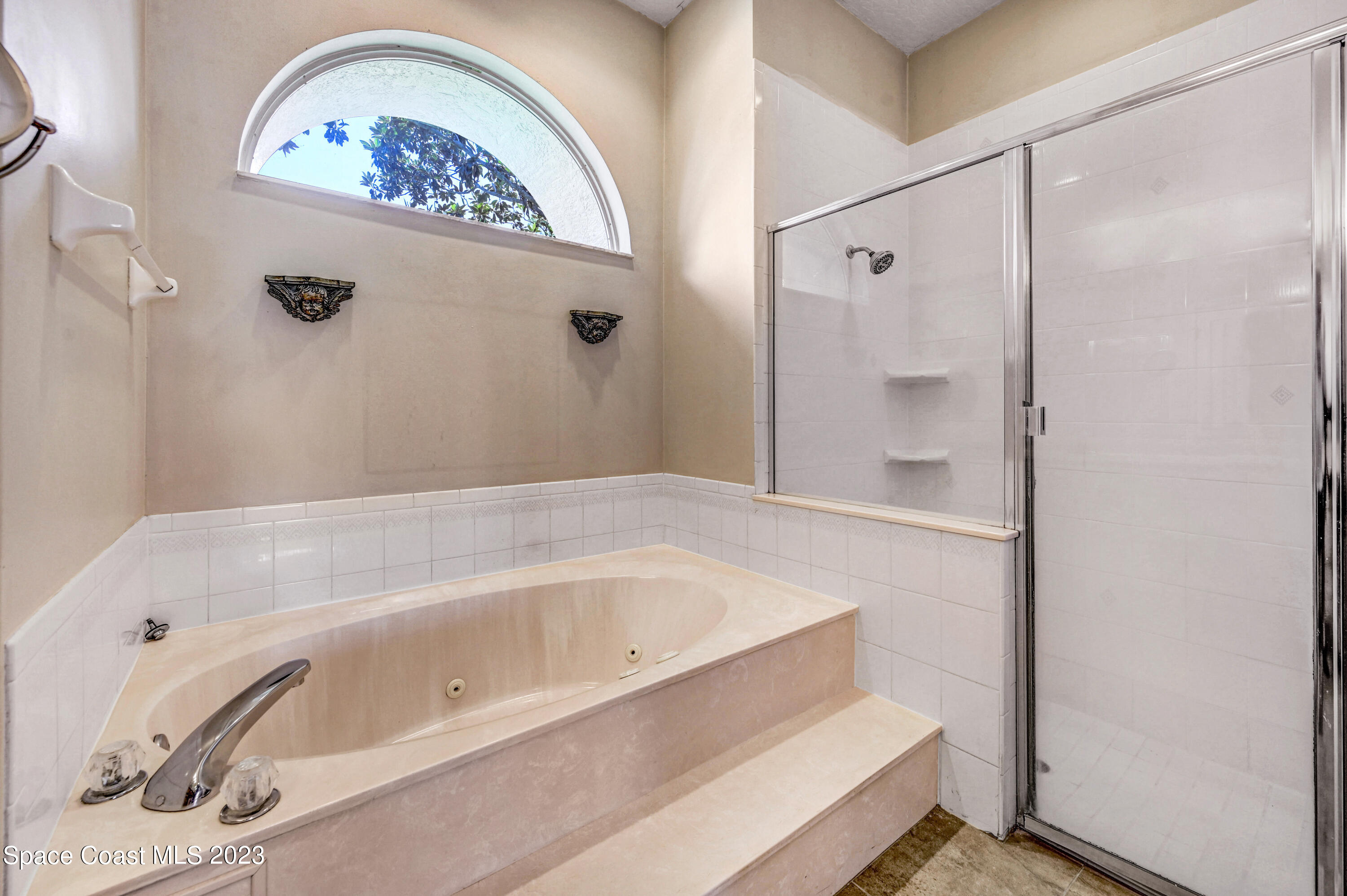 408 Vizcaya Court