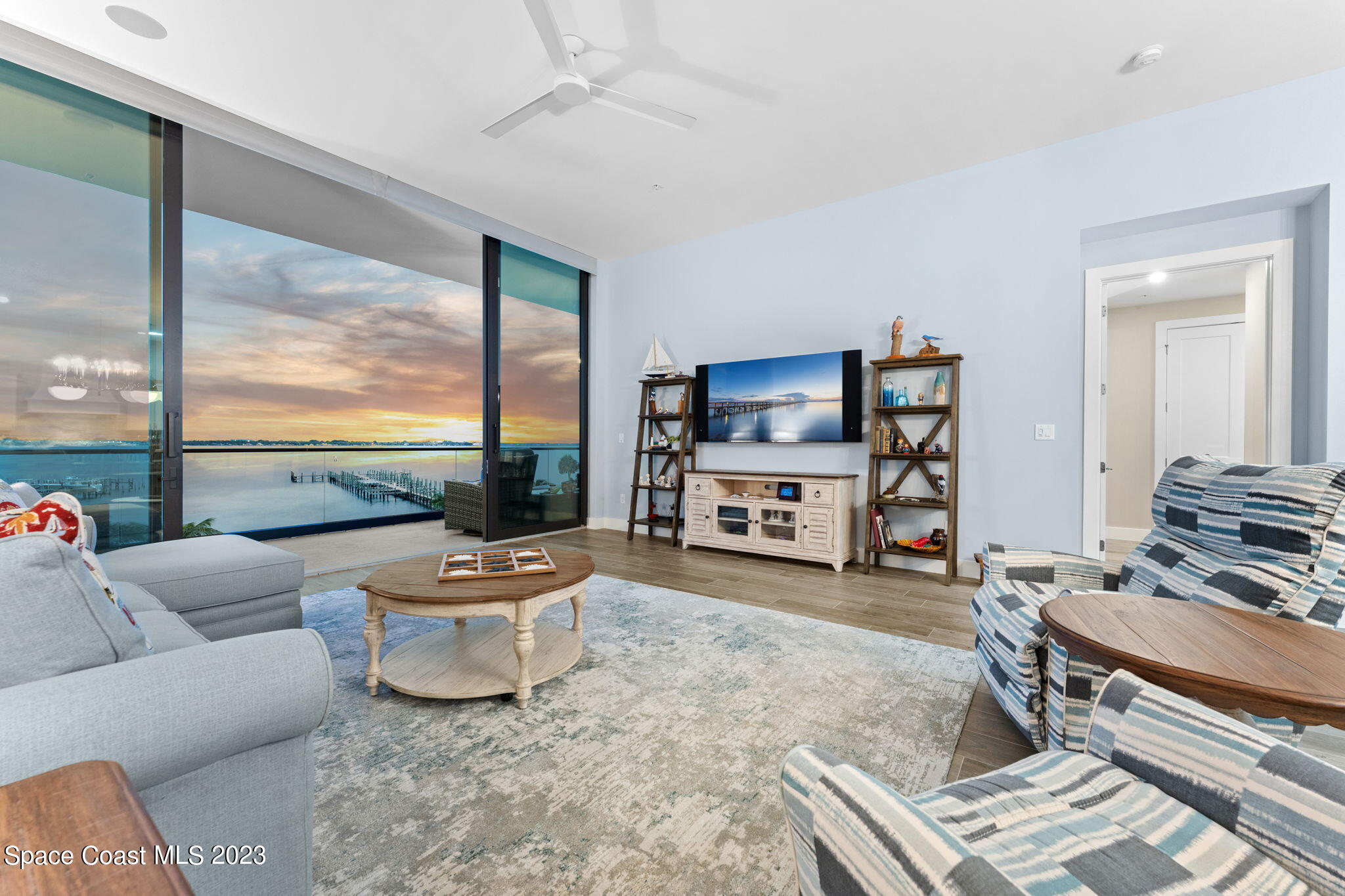 205 Strand Drive, 404