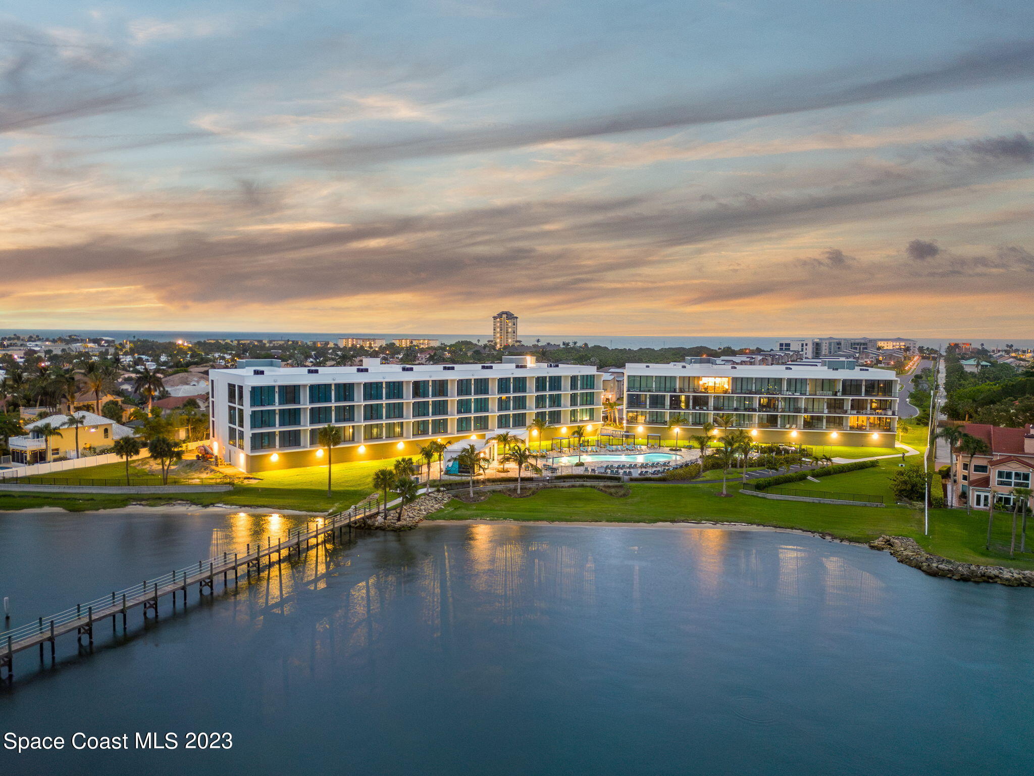 205 Strand Drive, 404