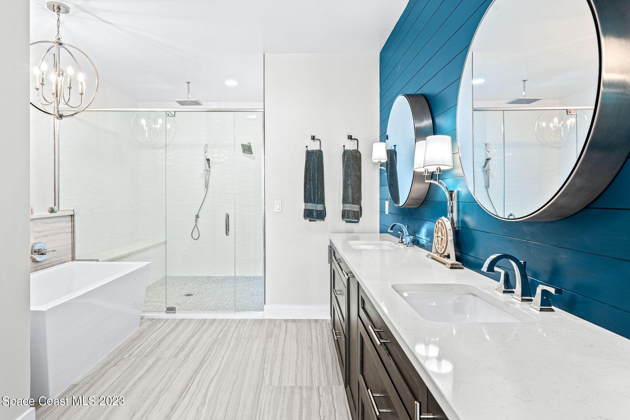 205 Strand Drive, 404
