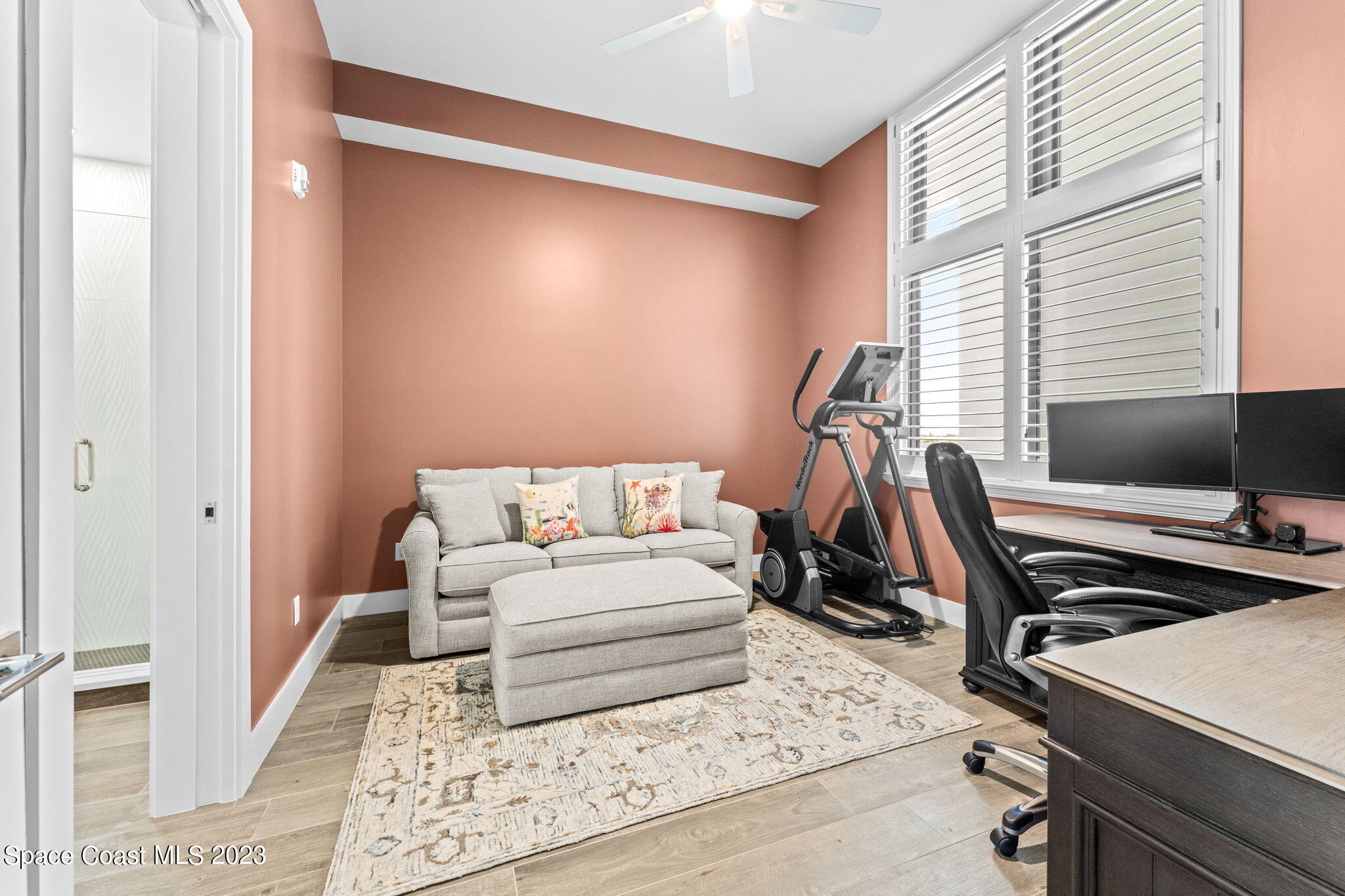 205 Strand Drive, 404