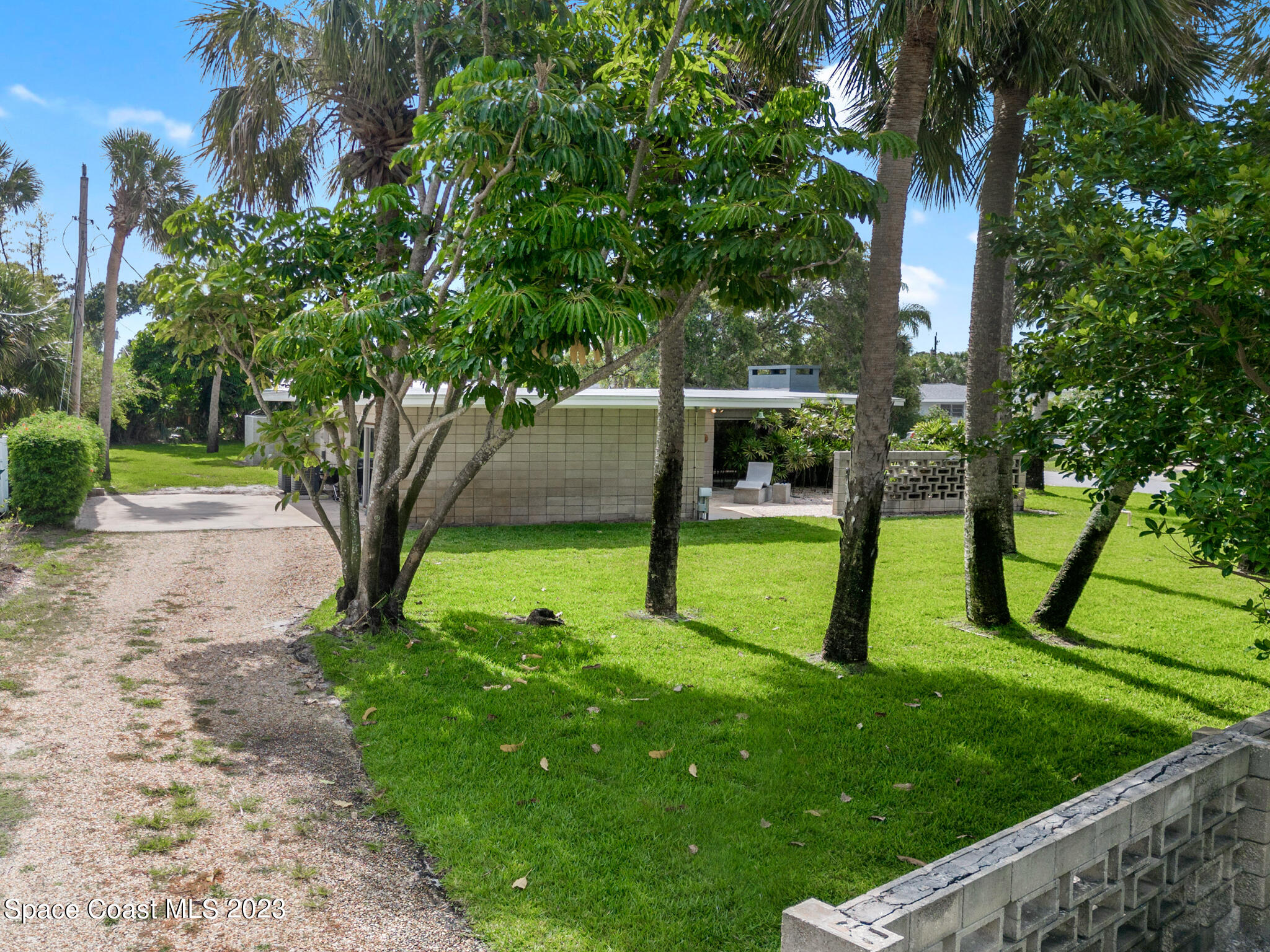 598 Seabreeze Drive