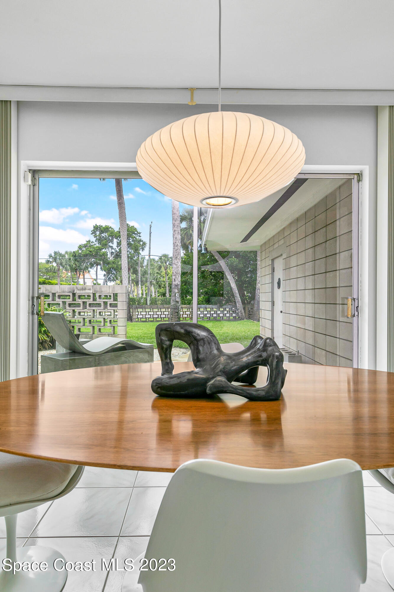 598 Seabreeze Drive