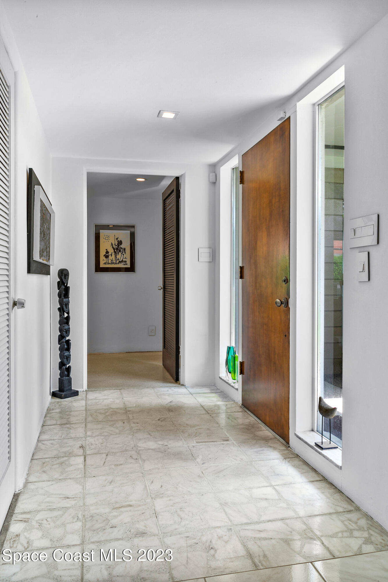 598 Seabreeze Drive