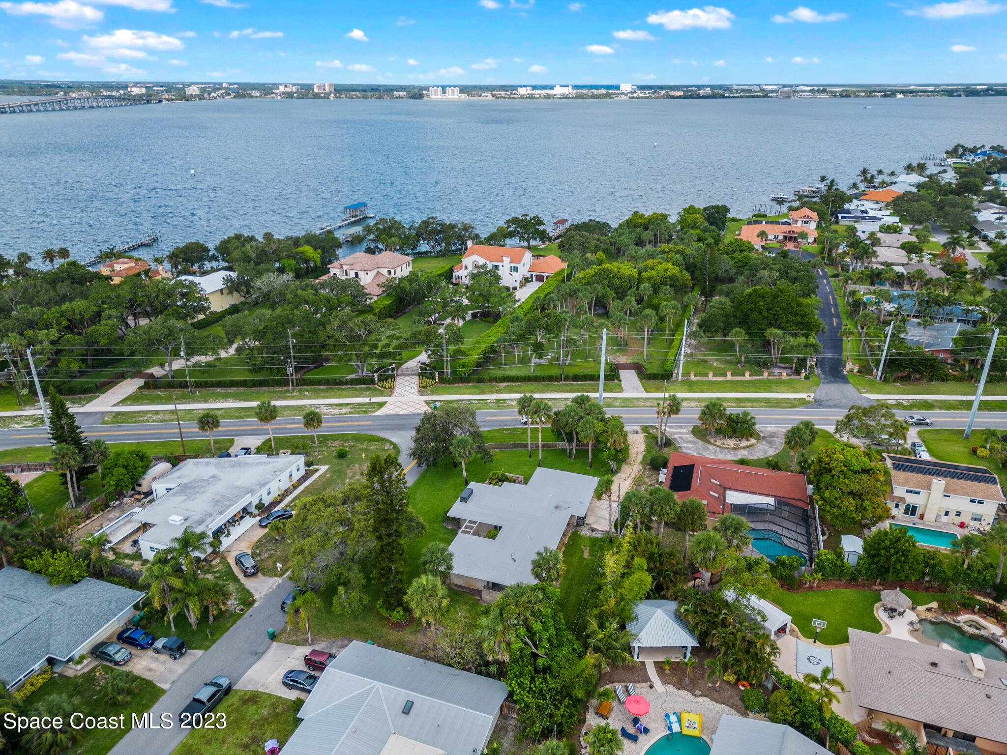 598 Seabreeze Drive