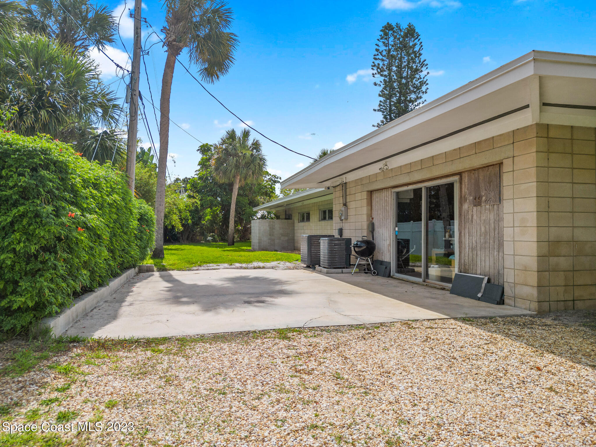598 Seabreeze Drive