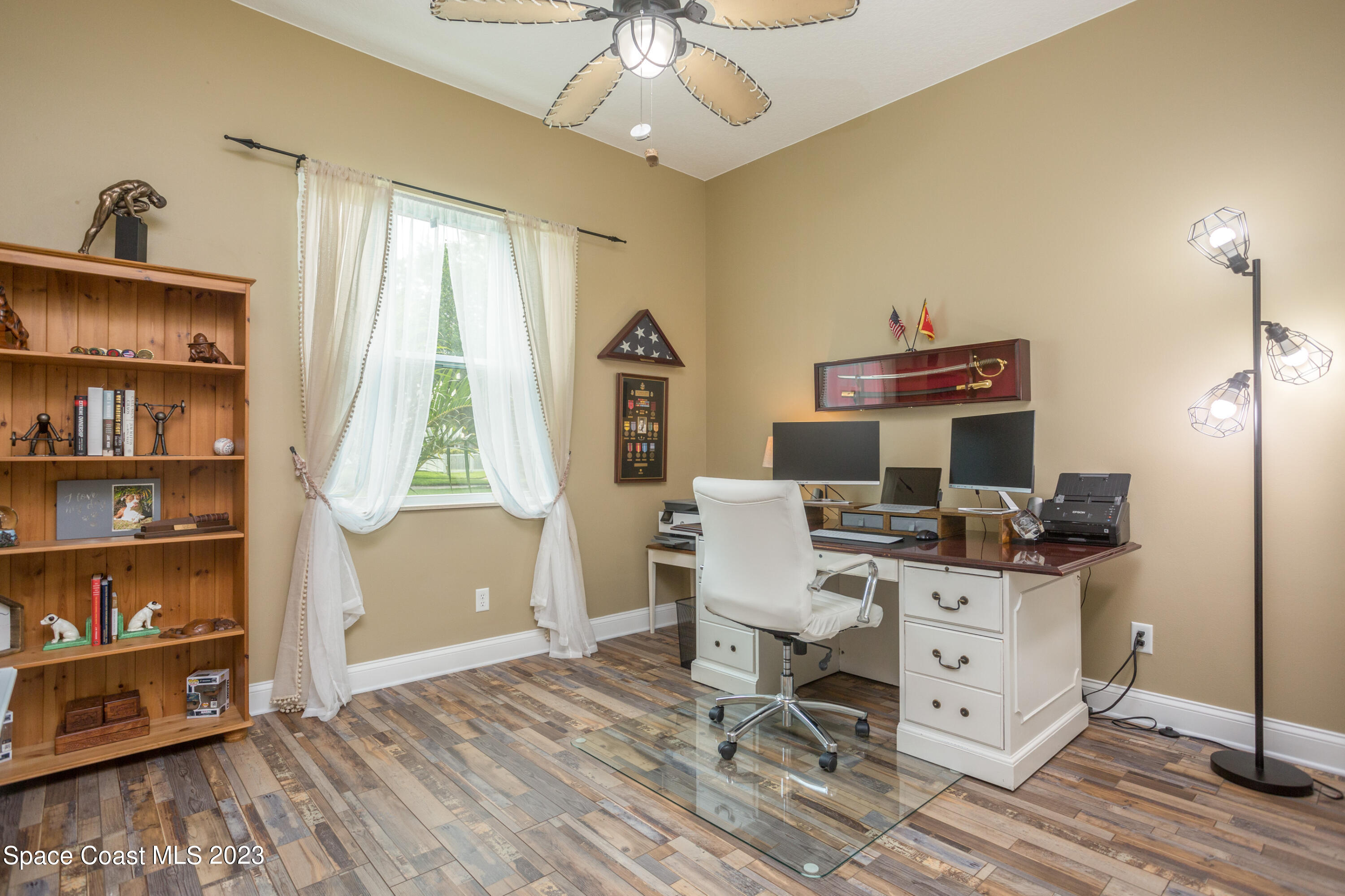 850 Maple Ridge Drive