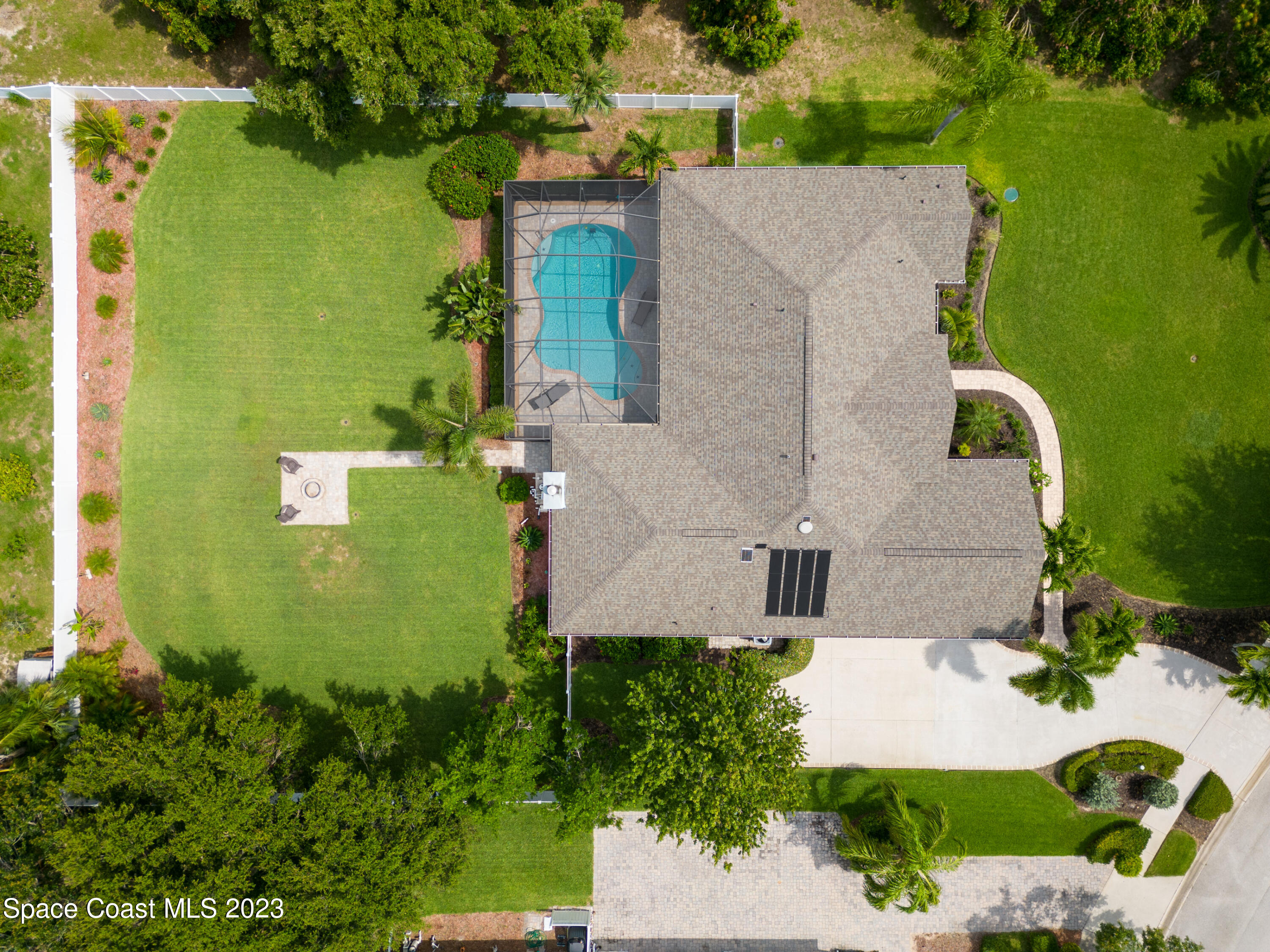 850 Maple Ridge Drive