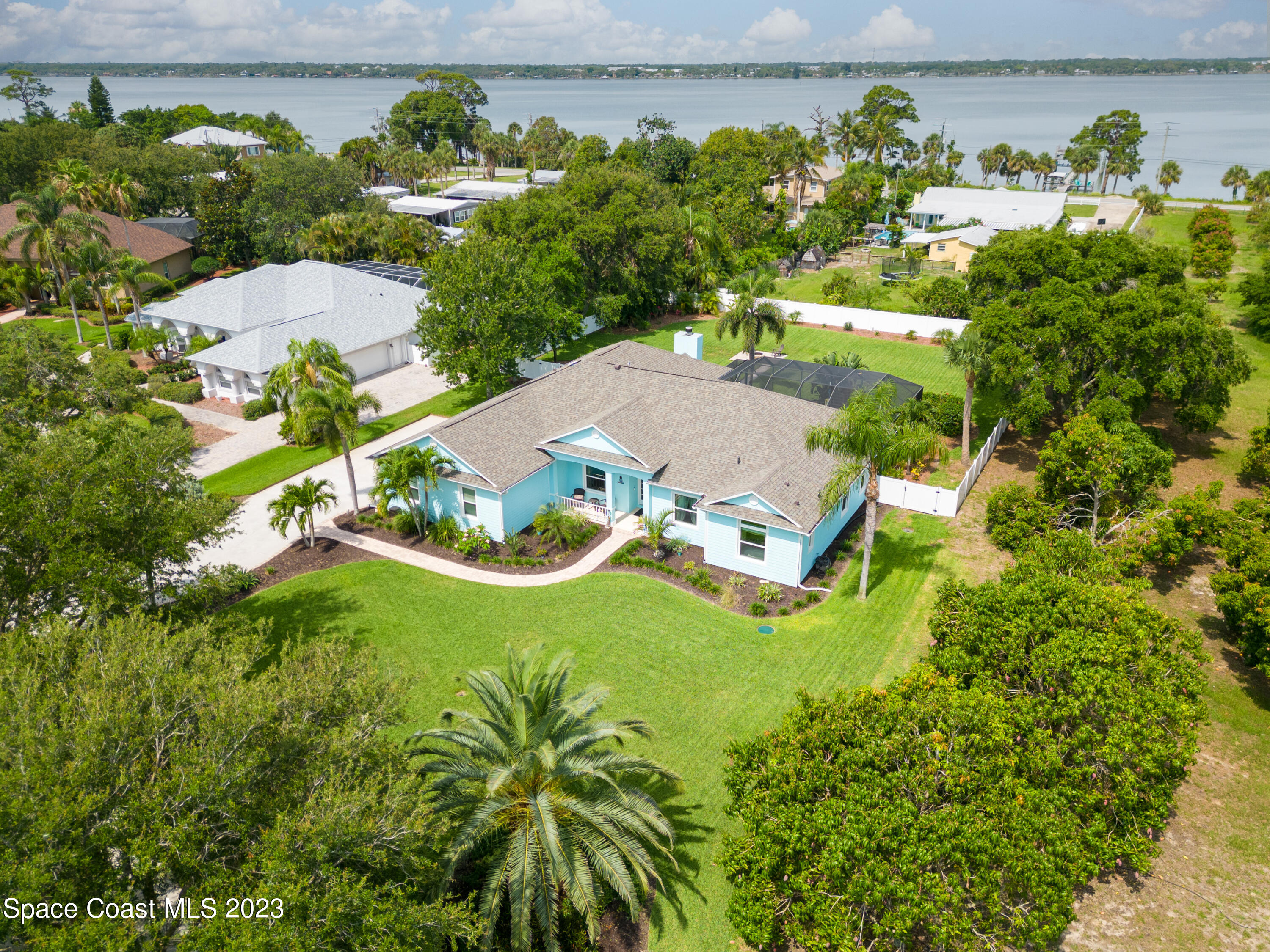 850 Maple Ridge Drive
