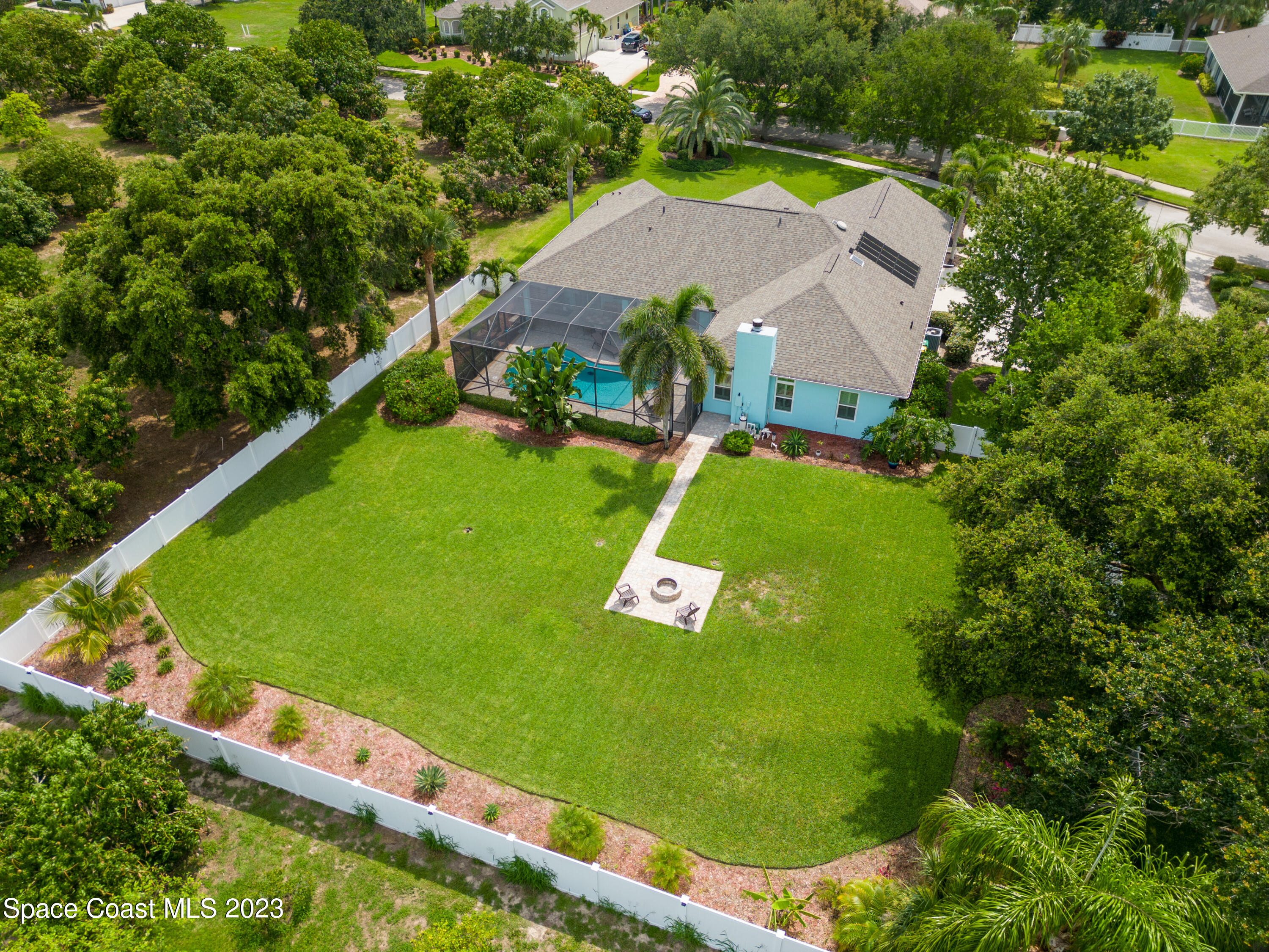 850 Maple Ridge Drive