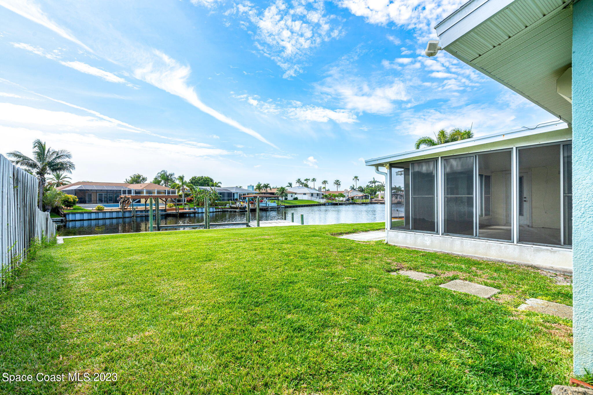 445 Ursa Avenue