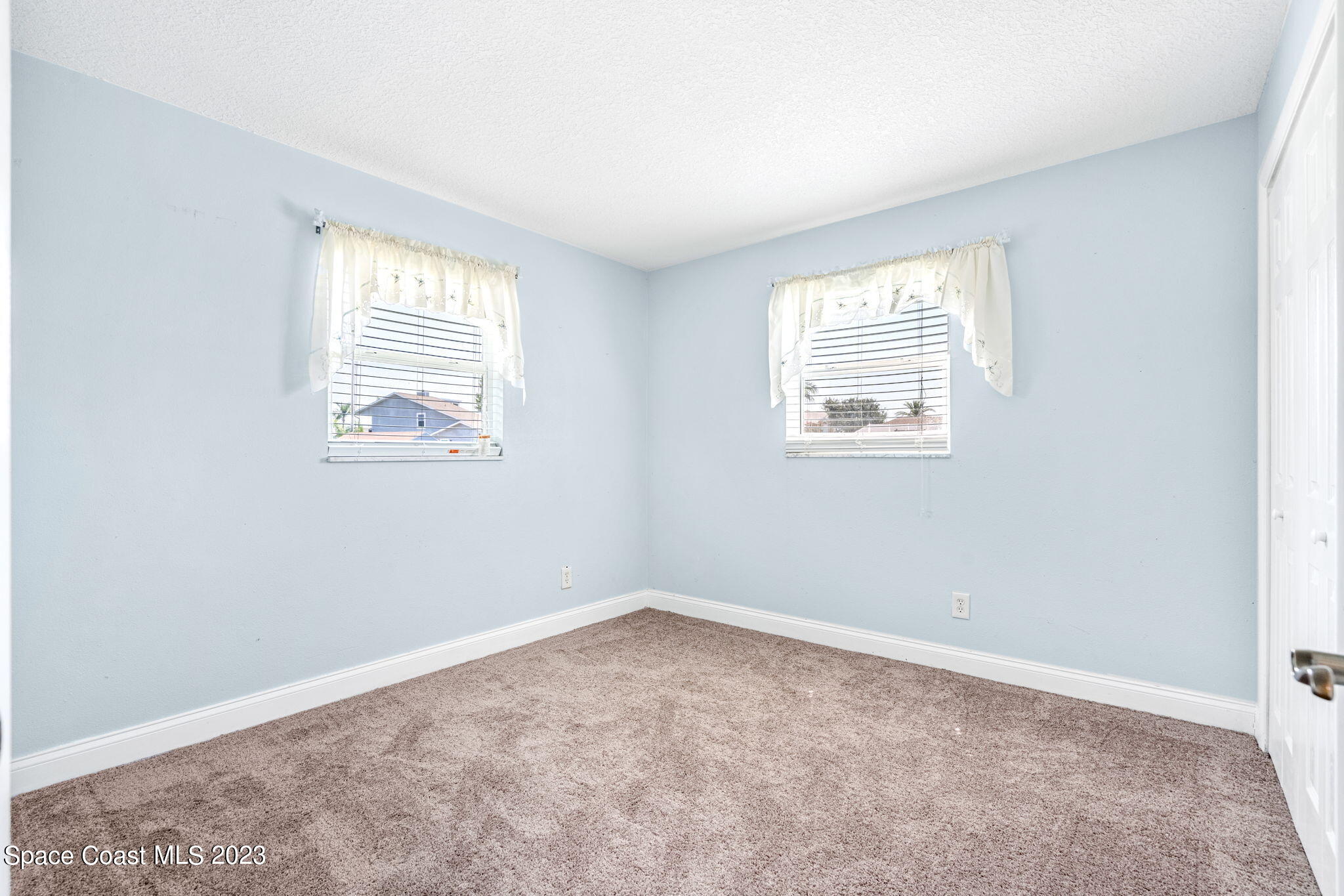 445 Ursa Avenue