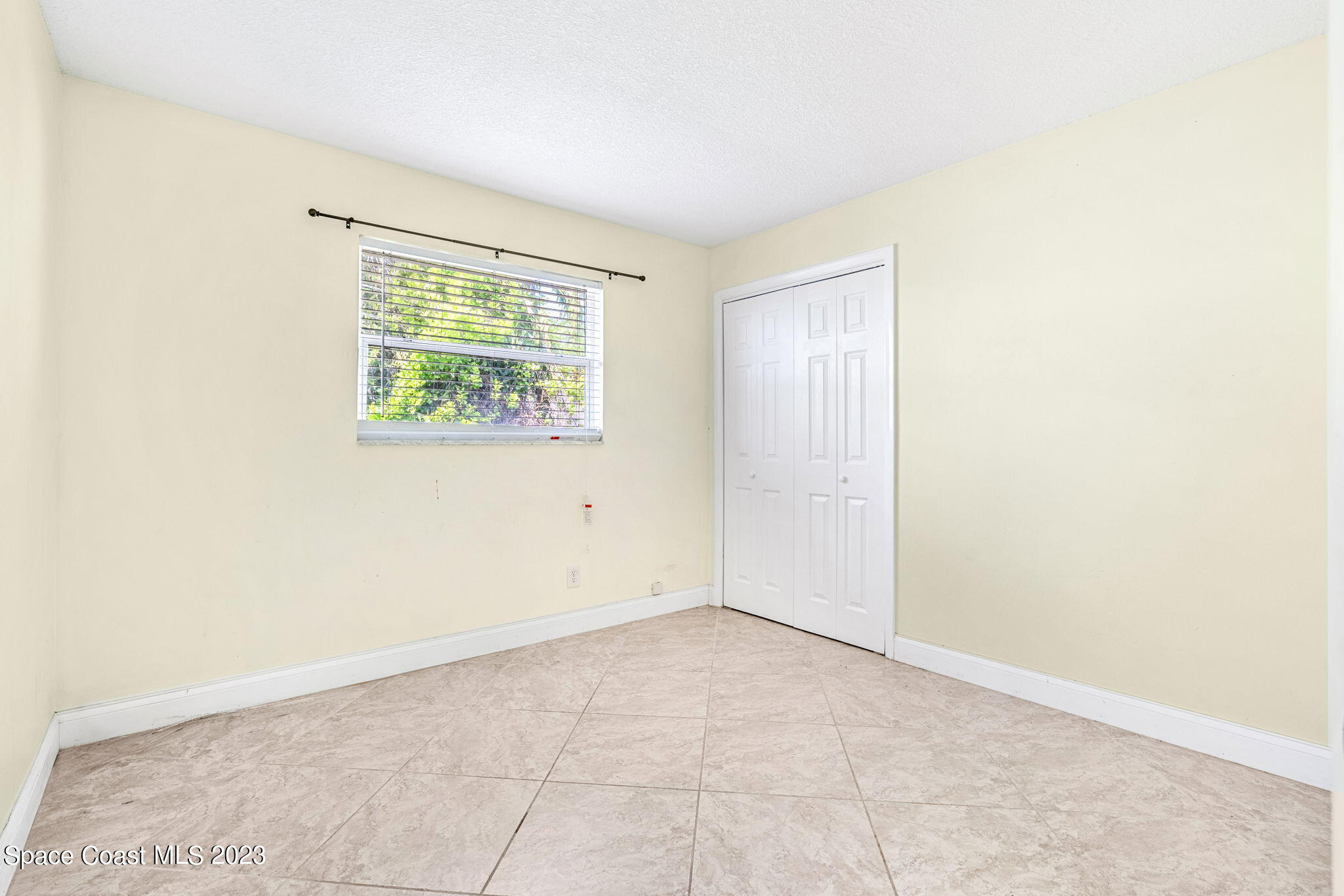 445 Ursa Avenue