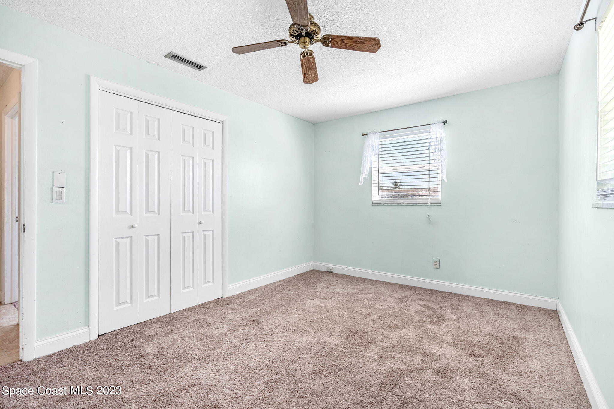 445 Ursa Avenue