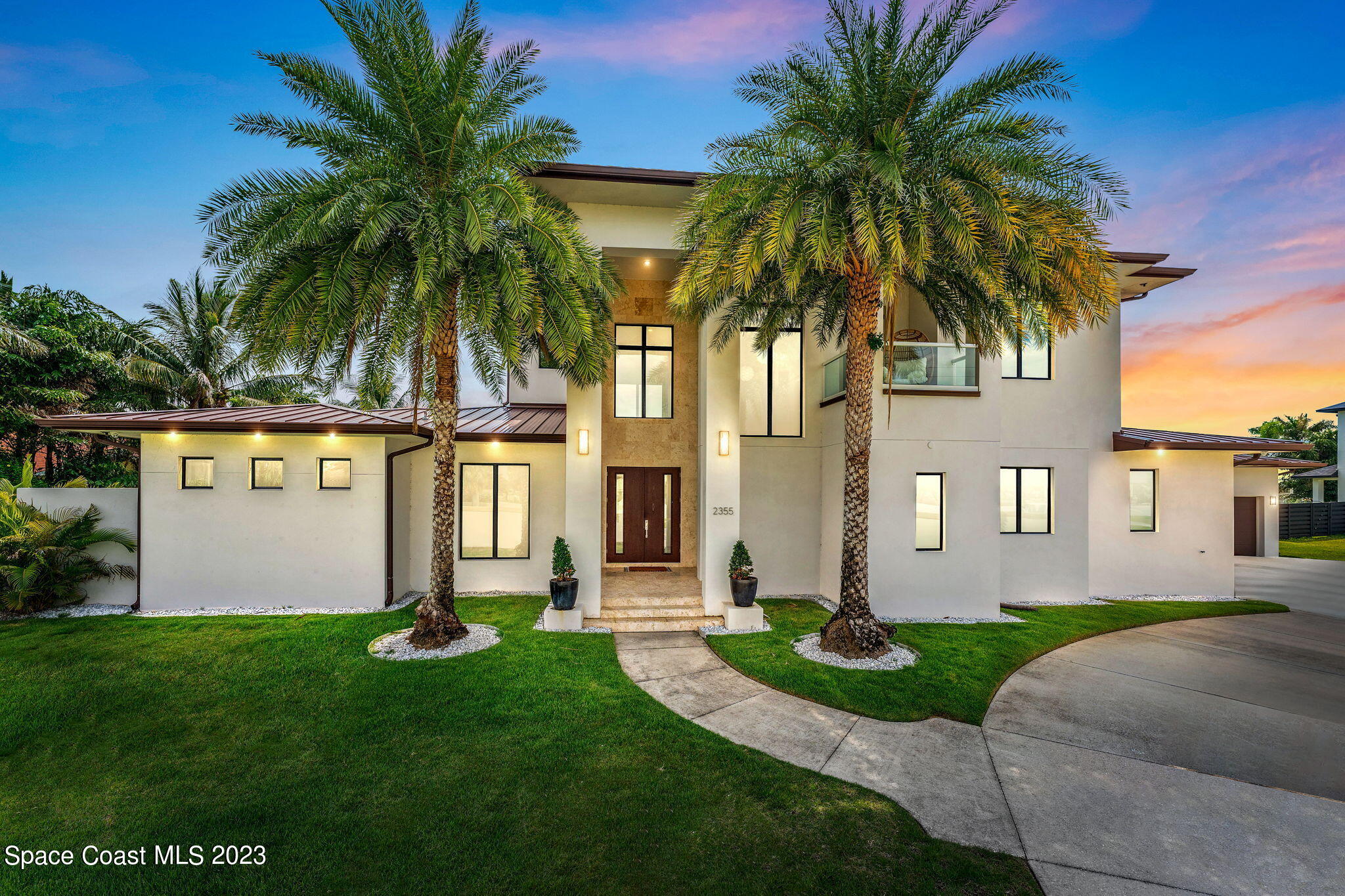 2355 N Riverside Drive