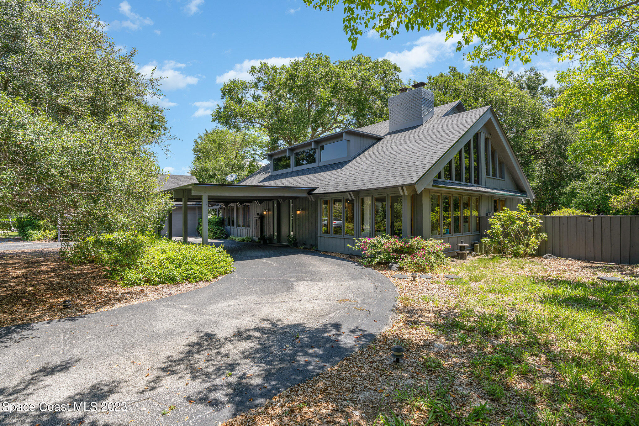 9320 S Tropical Trail