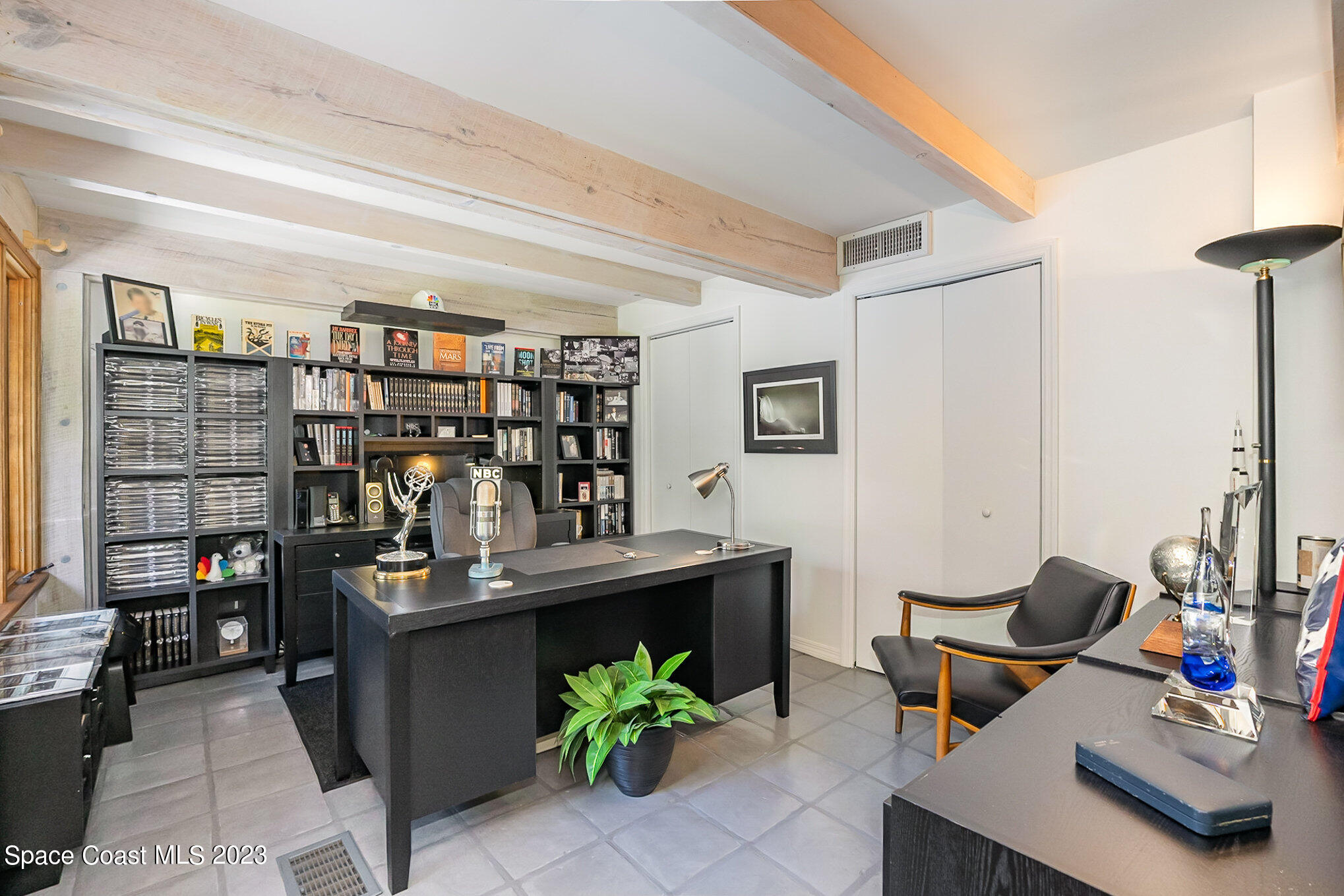 9320 S Tropical Trail