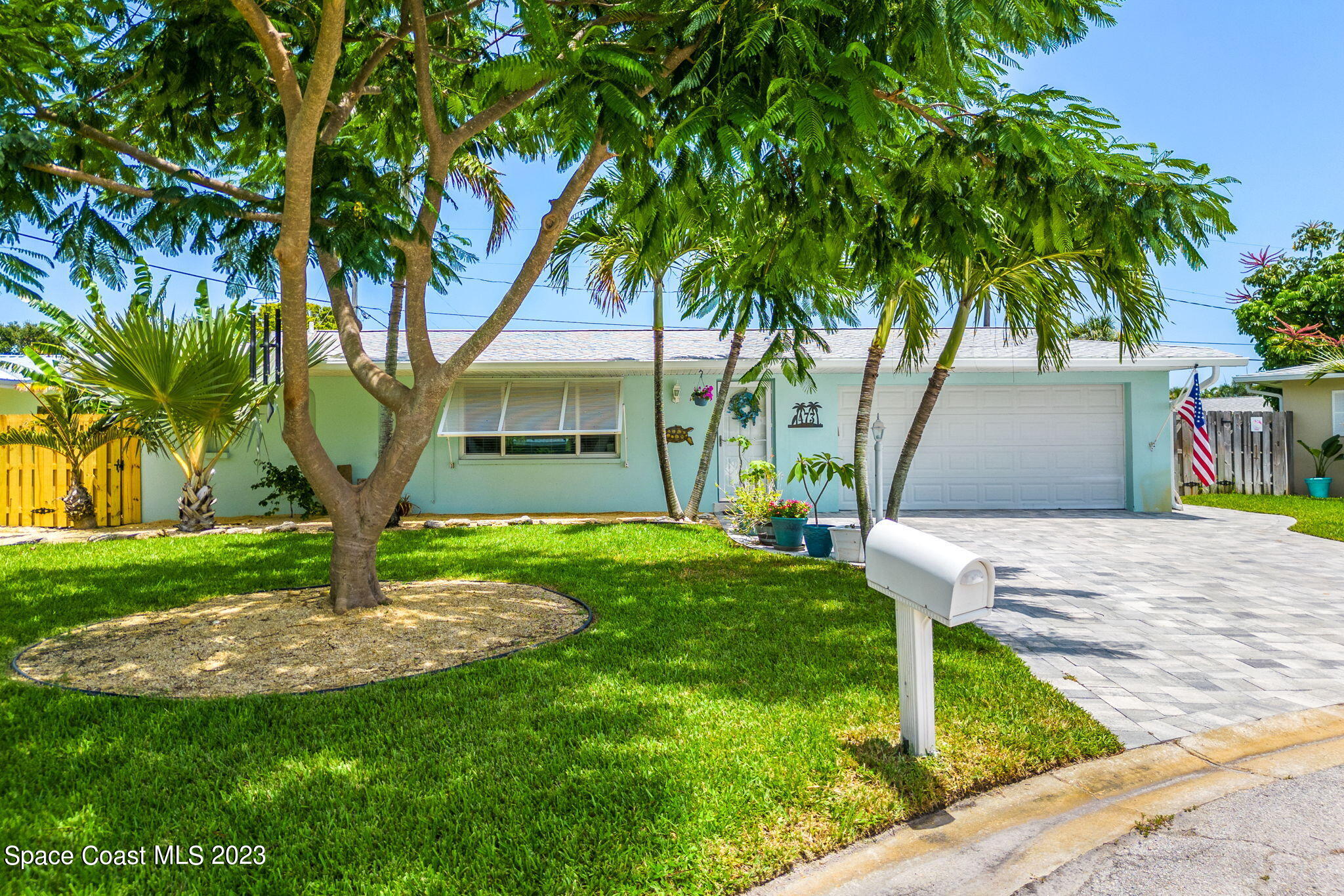 473 Royal Palm Court