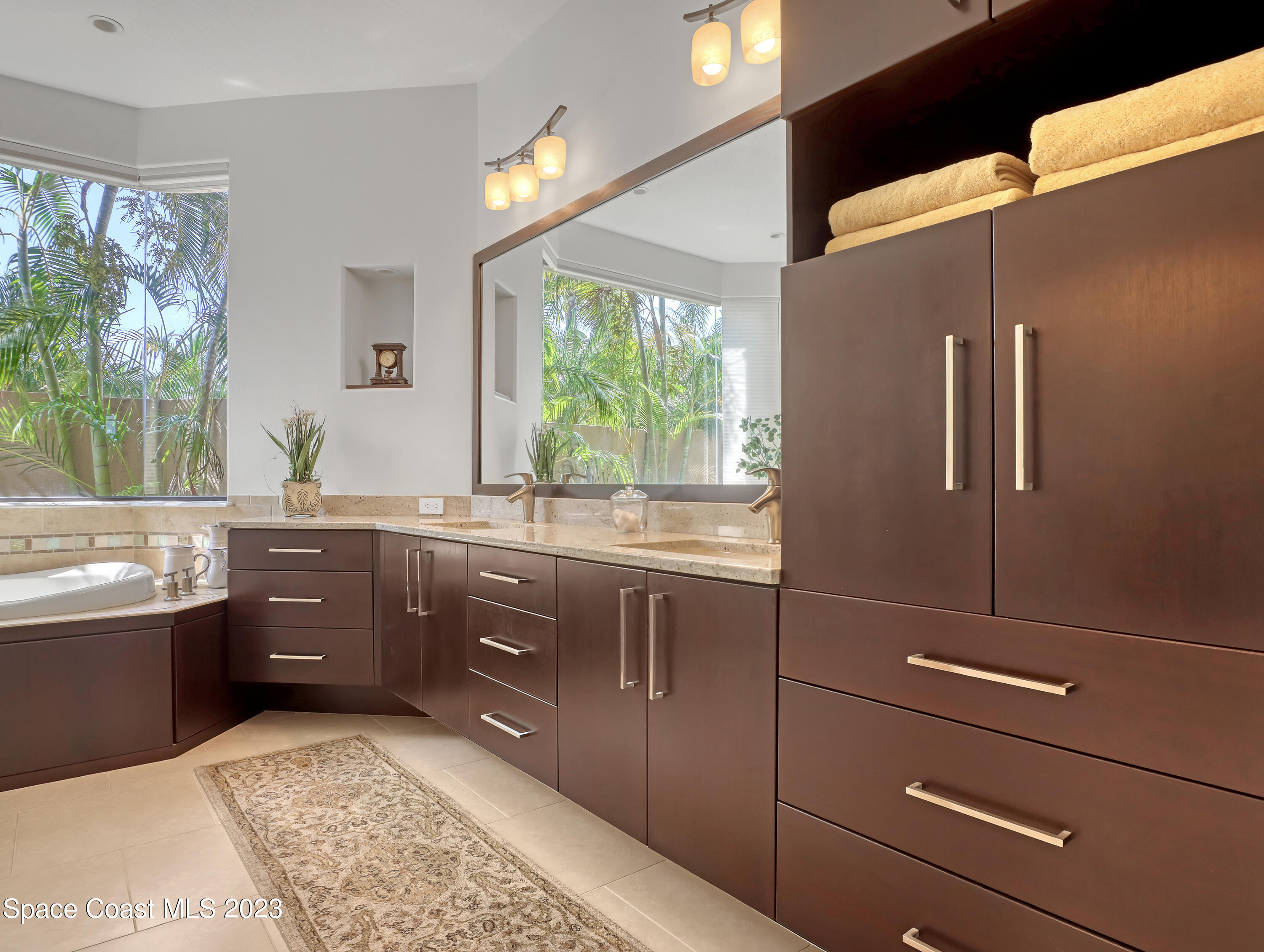 3032 Sallisbury Court