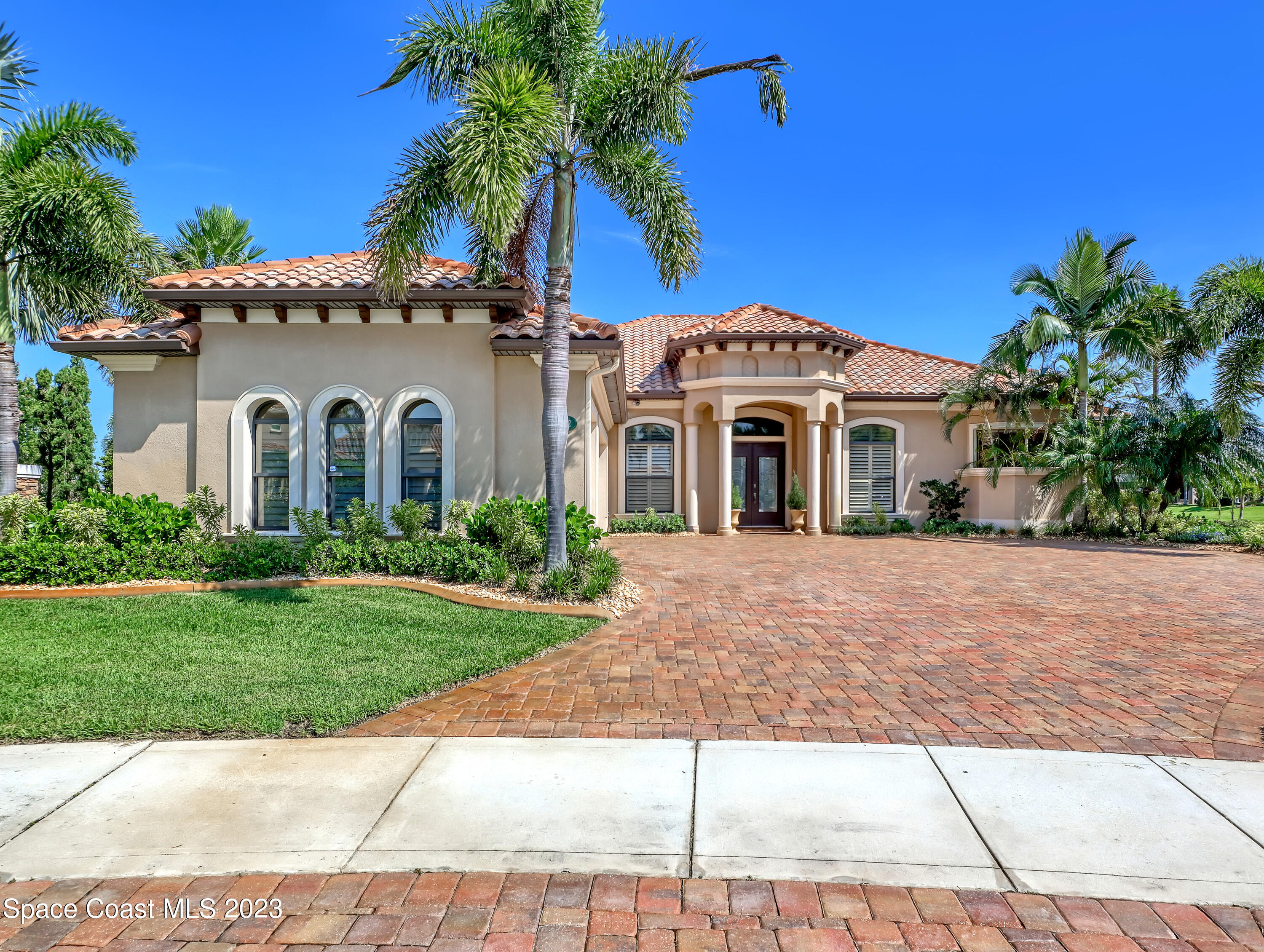 3032 Sallisbury Court